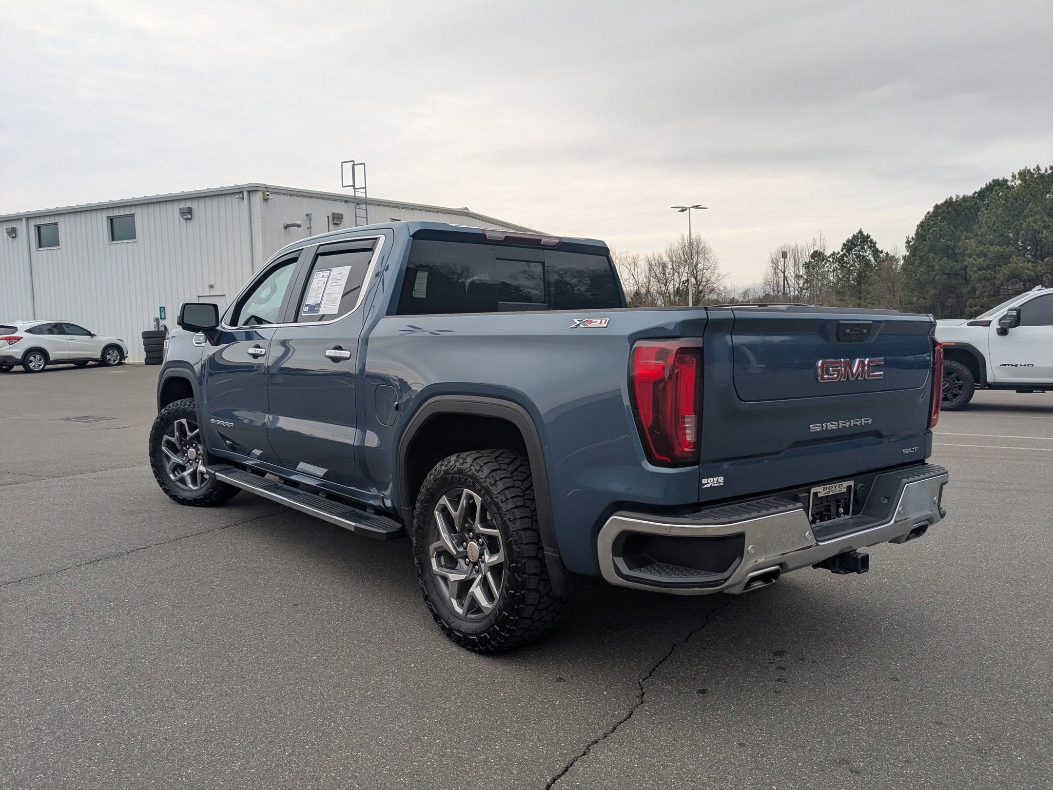 2024 GMC Sierra 1500 SLT