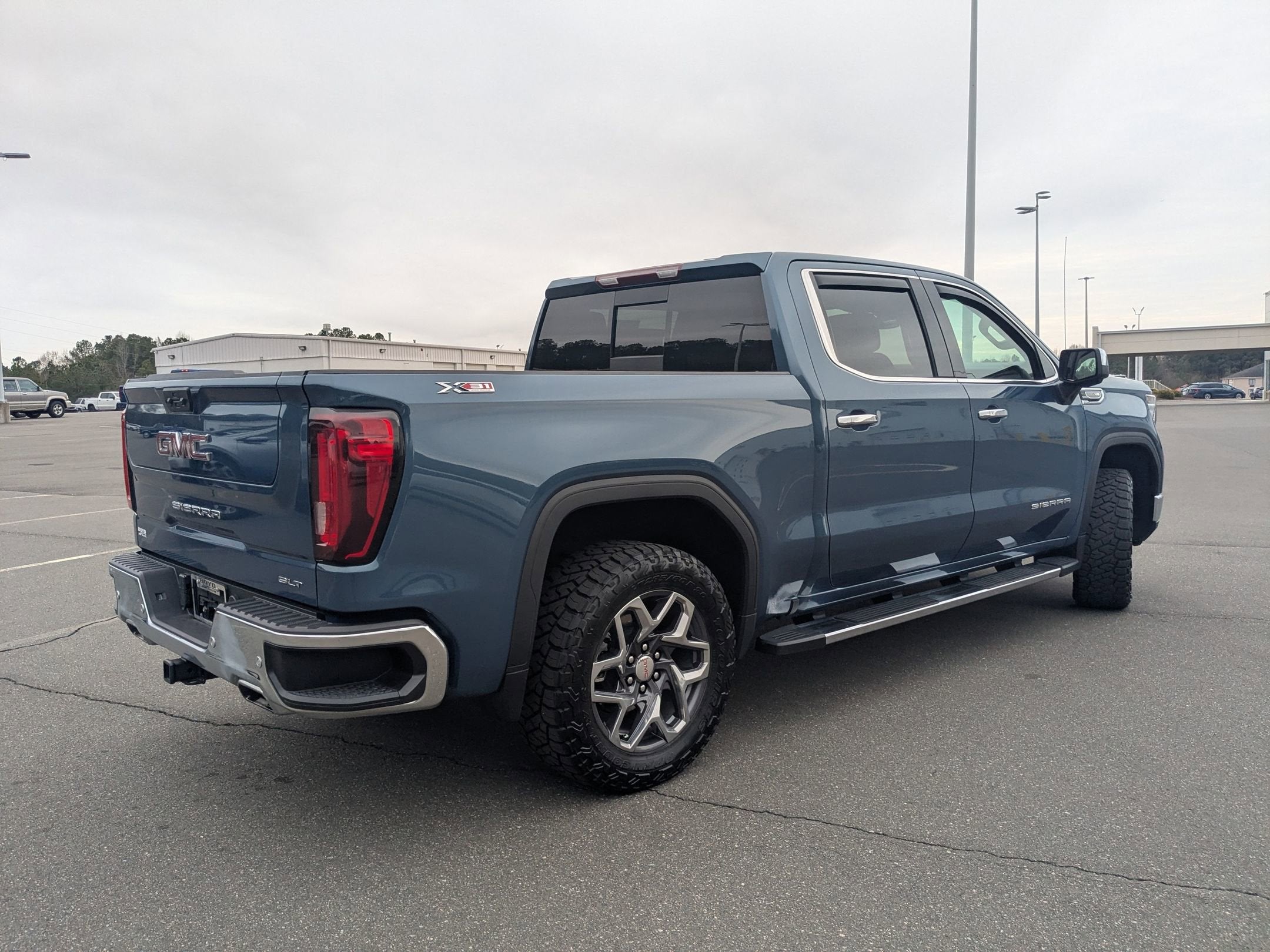 2024 GMC Sierra 1500 SLT
