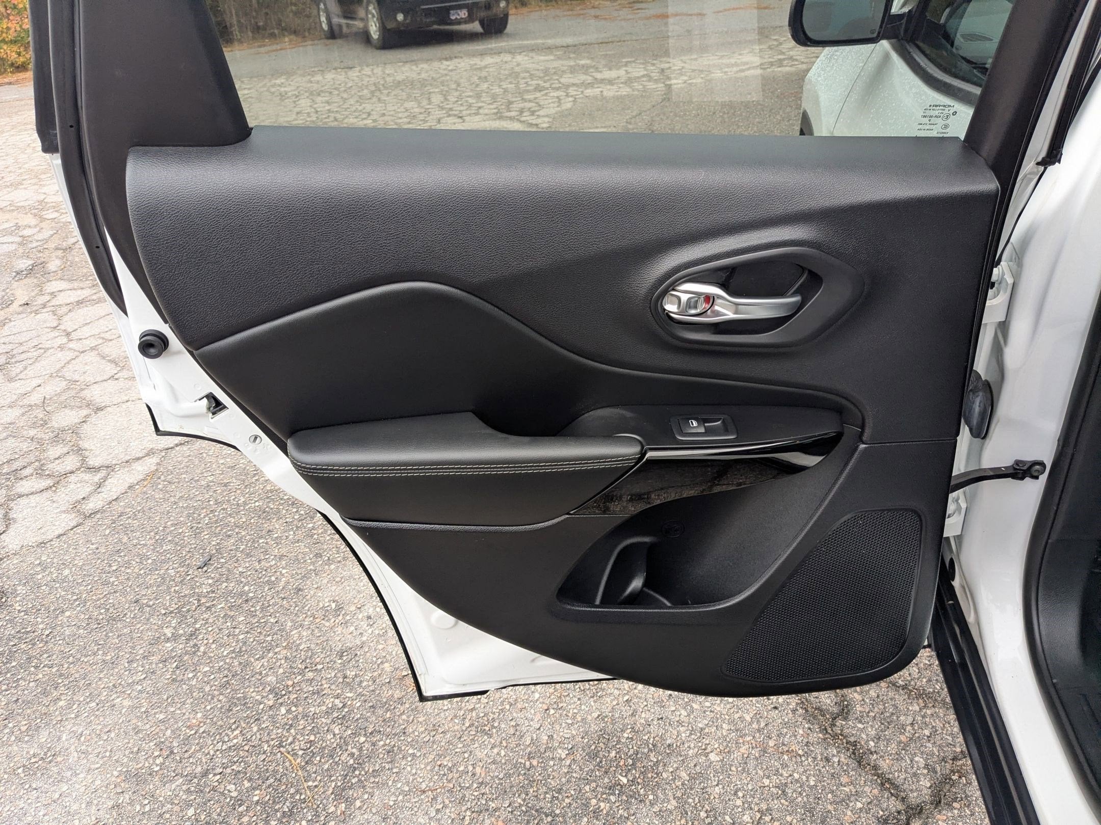 2023 Jeep Cherokee Altitude Lux 4x4