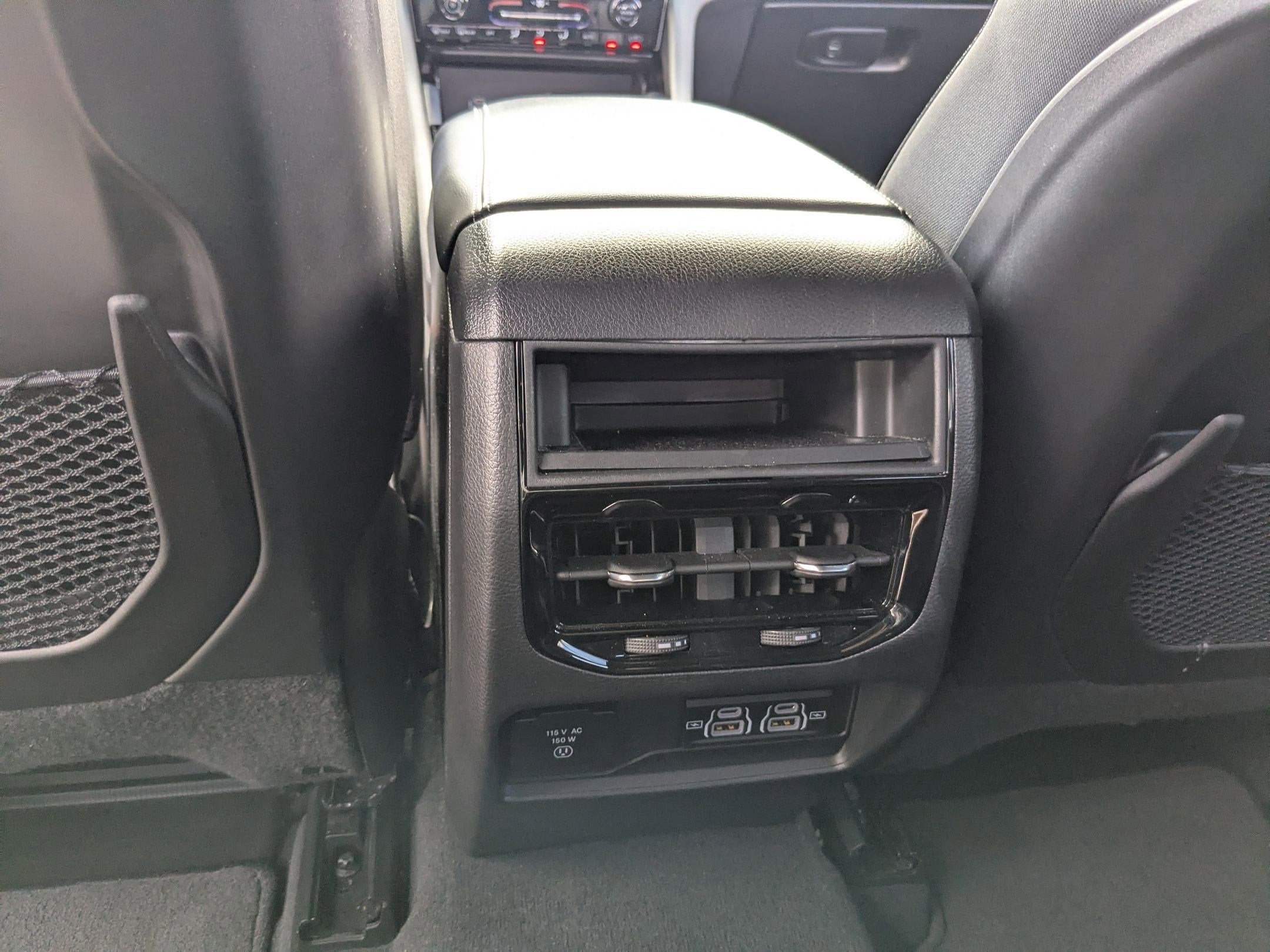 2023 Jeep Grand Cherokee Altitude 4x2