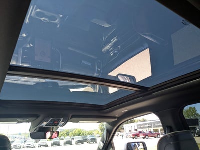 2023 RAM 1500 Laramie Crew Cab 4x4 5'7' Box