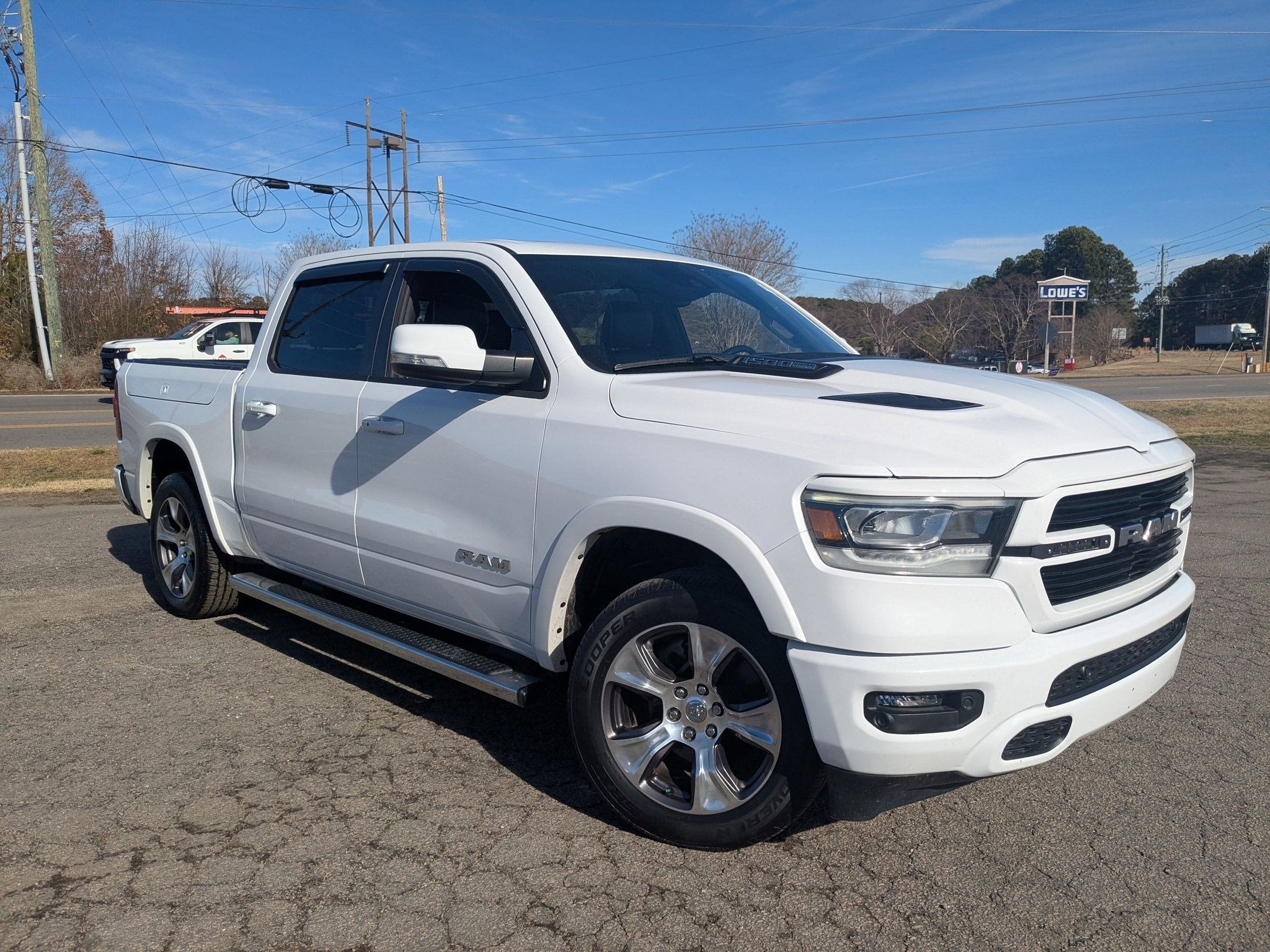 2021 RAM 1500 Laramie Crew Cab 4x4 5'7' Box