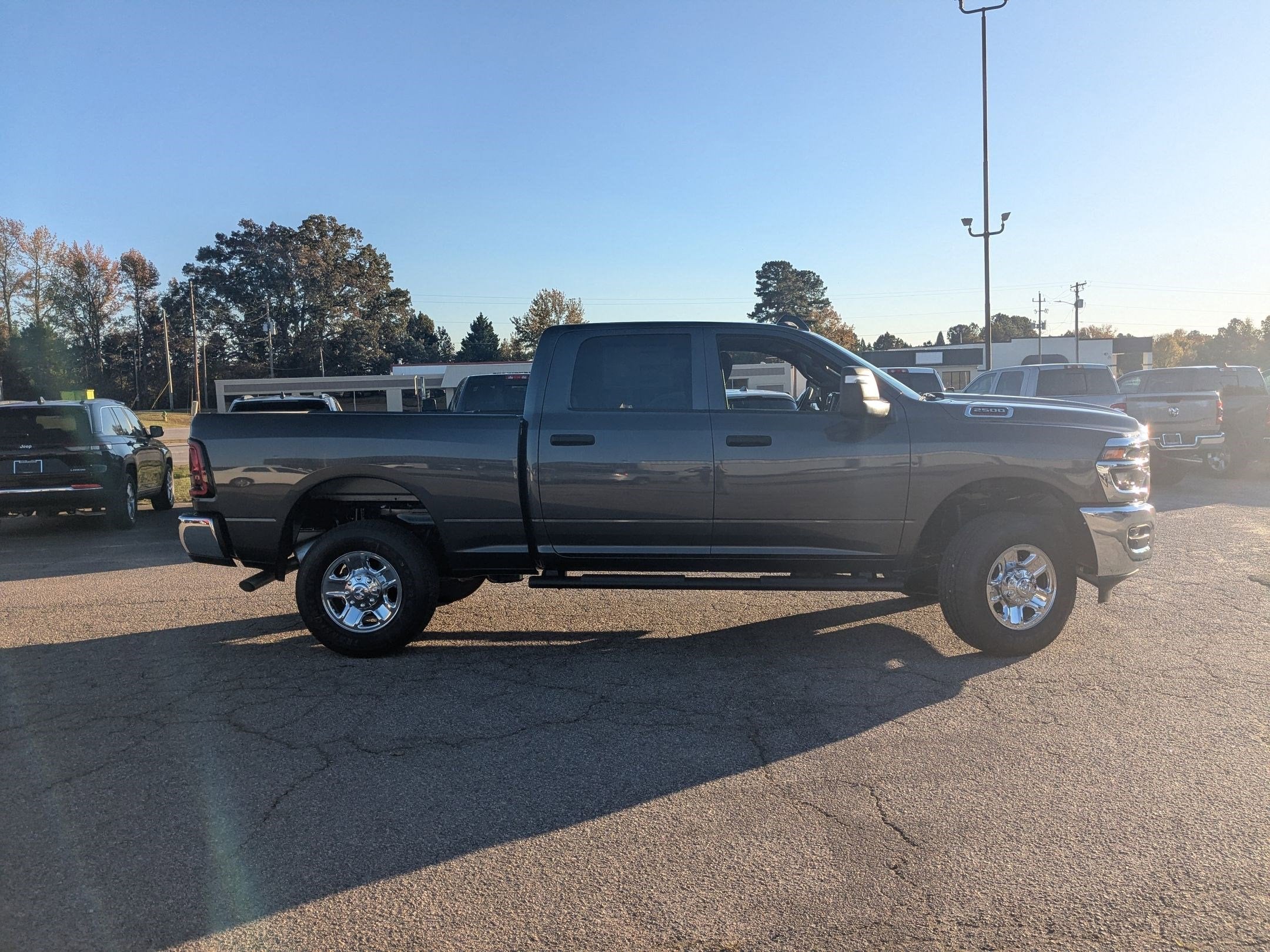 2026 RAM 2500 Tradesman Crew Cab 4x4 6'4' Box