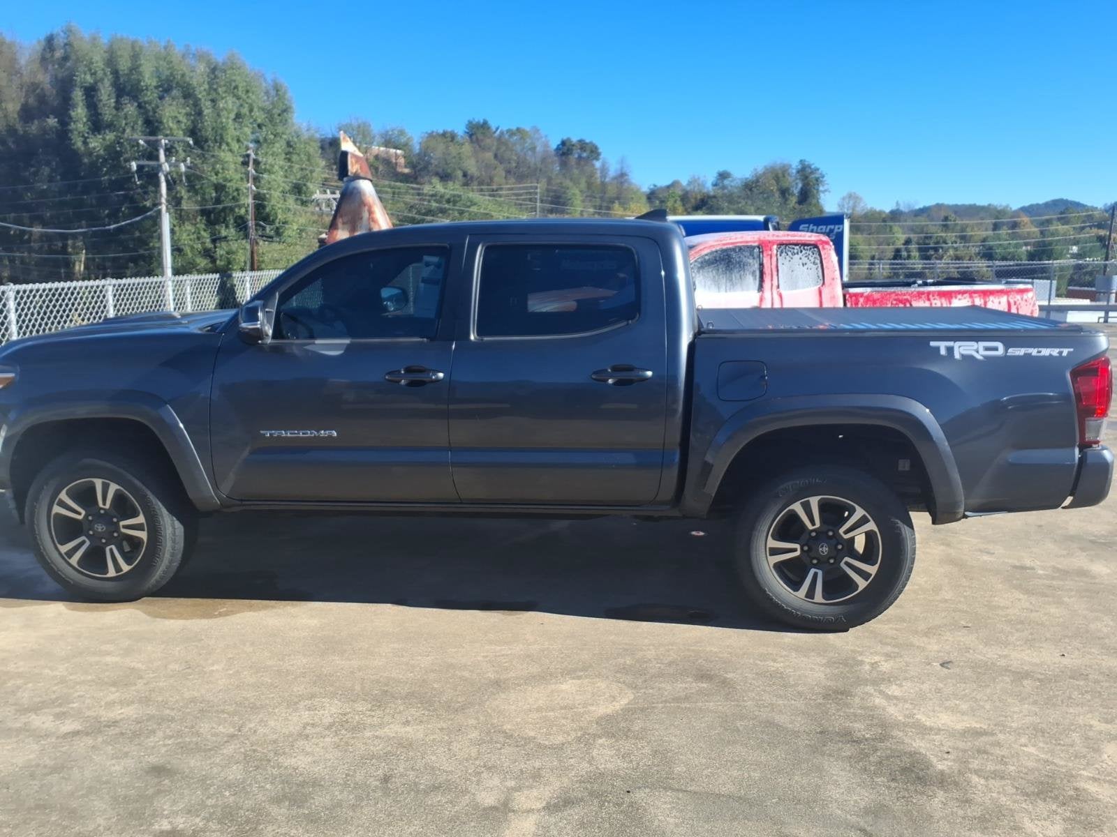 2016 Toyota Tacoma TRD Sport