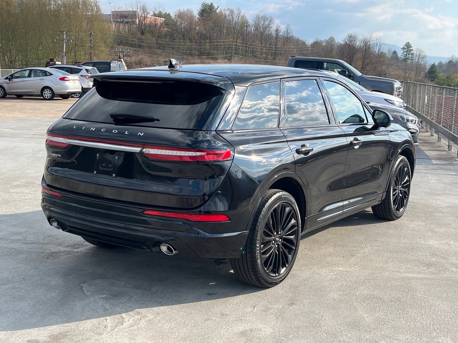 2023 Lincoln Corsair Standard