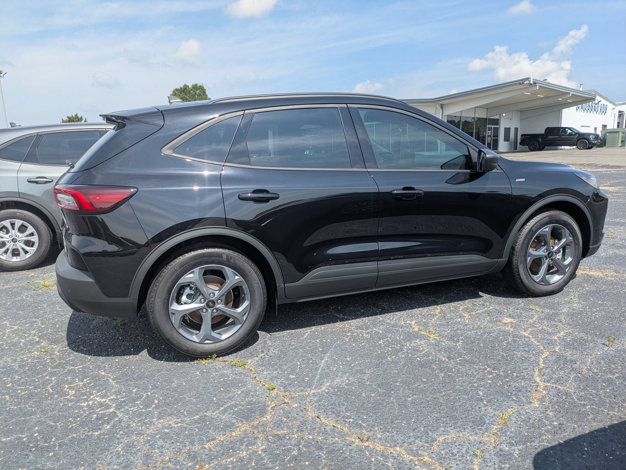 2025 Ford Escape ST-Line - Crossroads Courtesy Demo