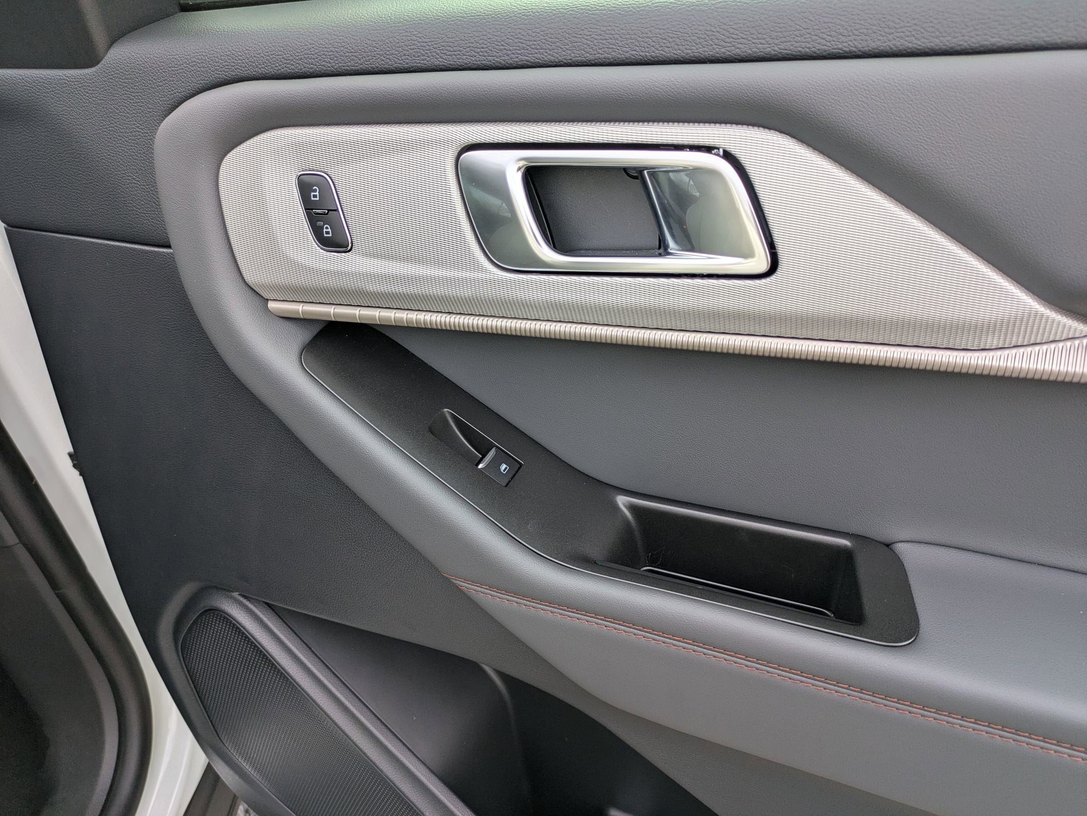 2025 Ford Explorer Active - Crossroads Courtesy Demo