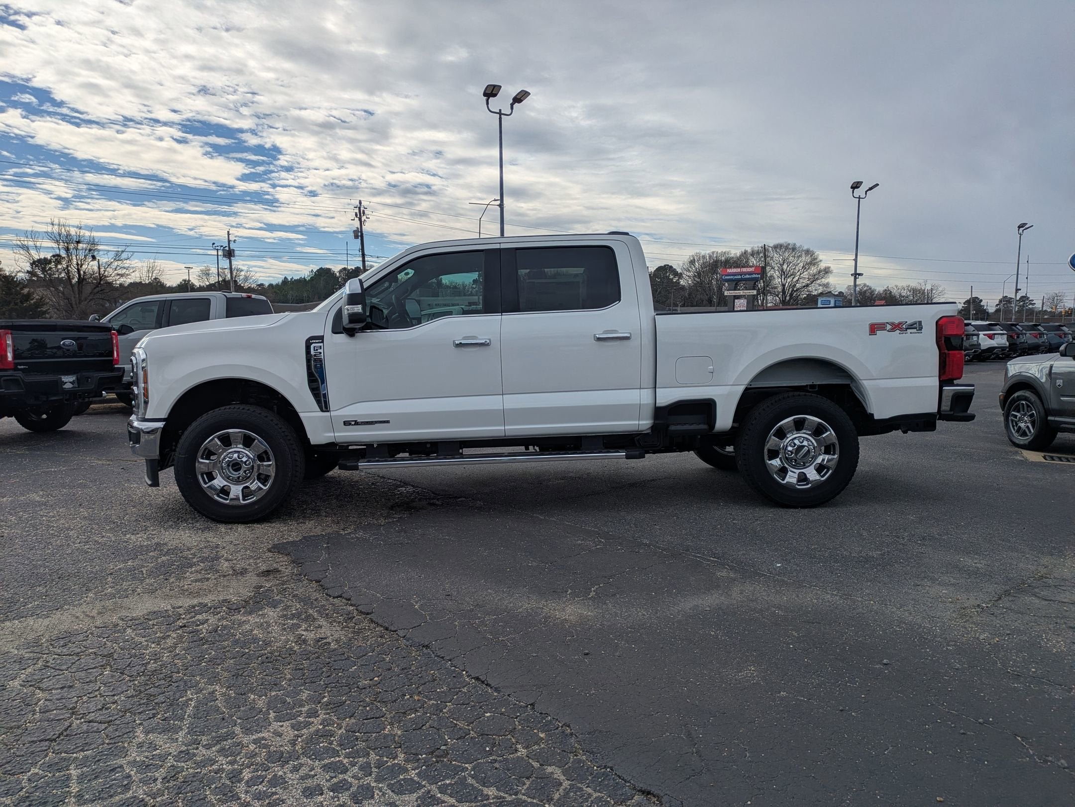 2026 Ford Super Duty F-250 SRW LARIAT
