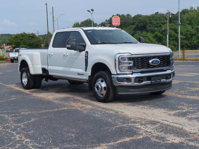 2026 Ford Super Duty F-350 DRW LARIAT