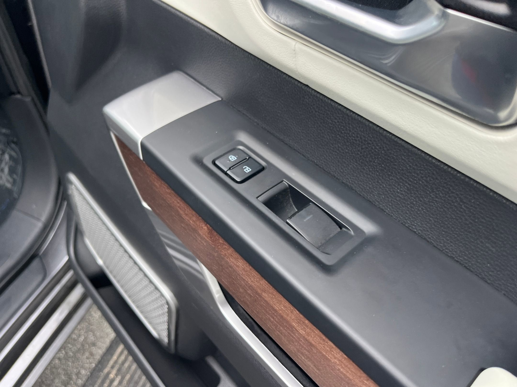2023 Toyota Tundra 4WD Capstone Hybrid