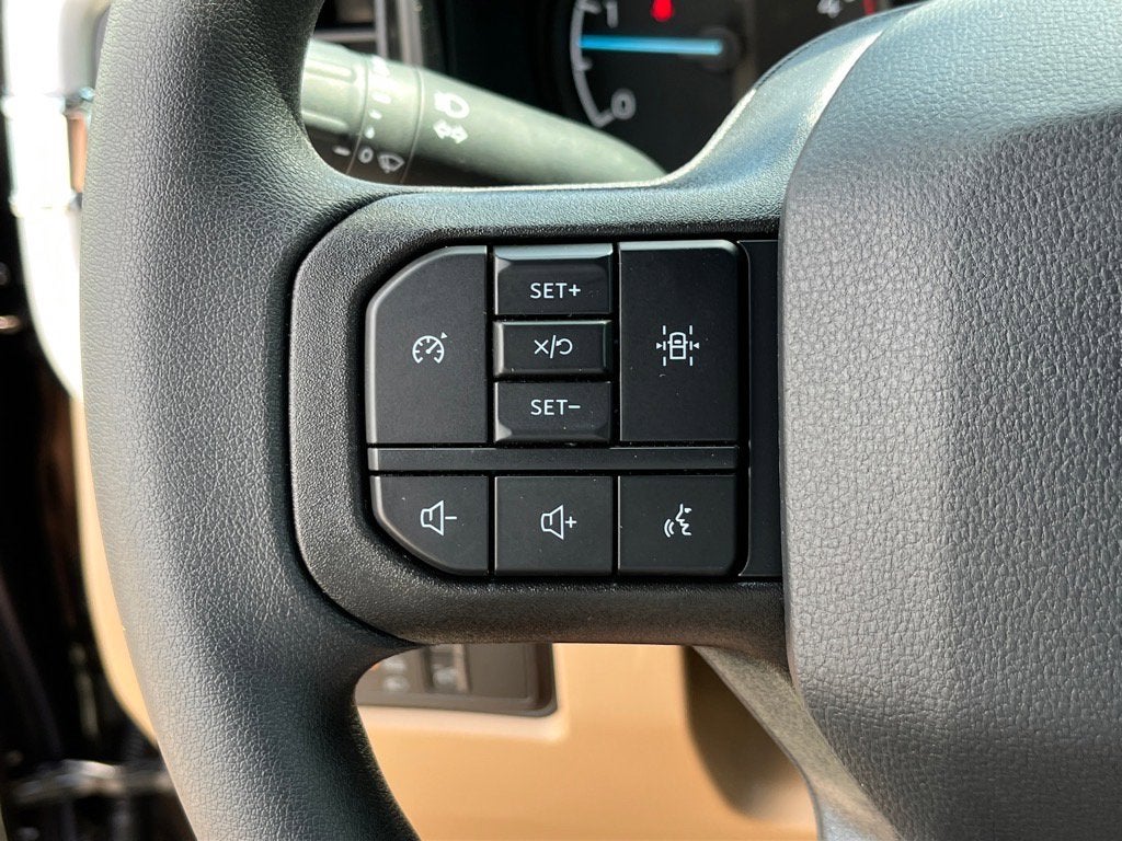 2025 Ford Super Duty F-350 DRW XLT