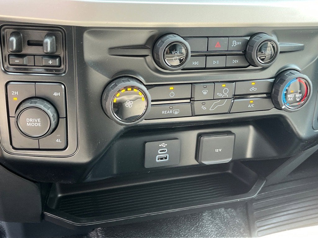 2025 Ford Super Duty F-350 DRW XL