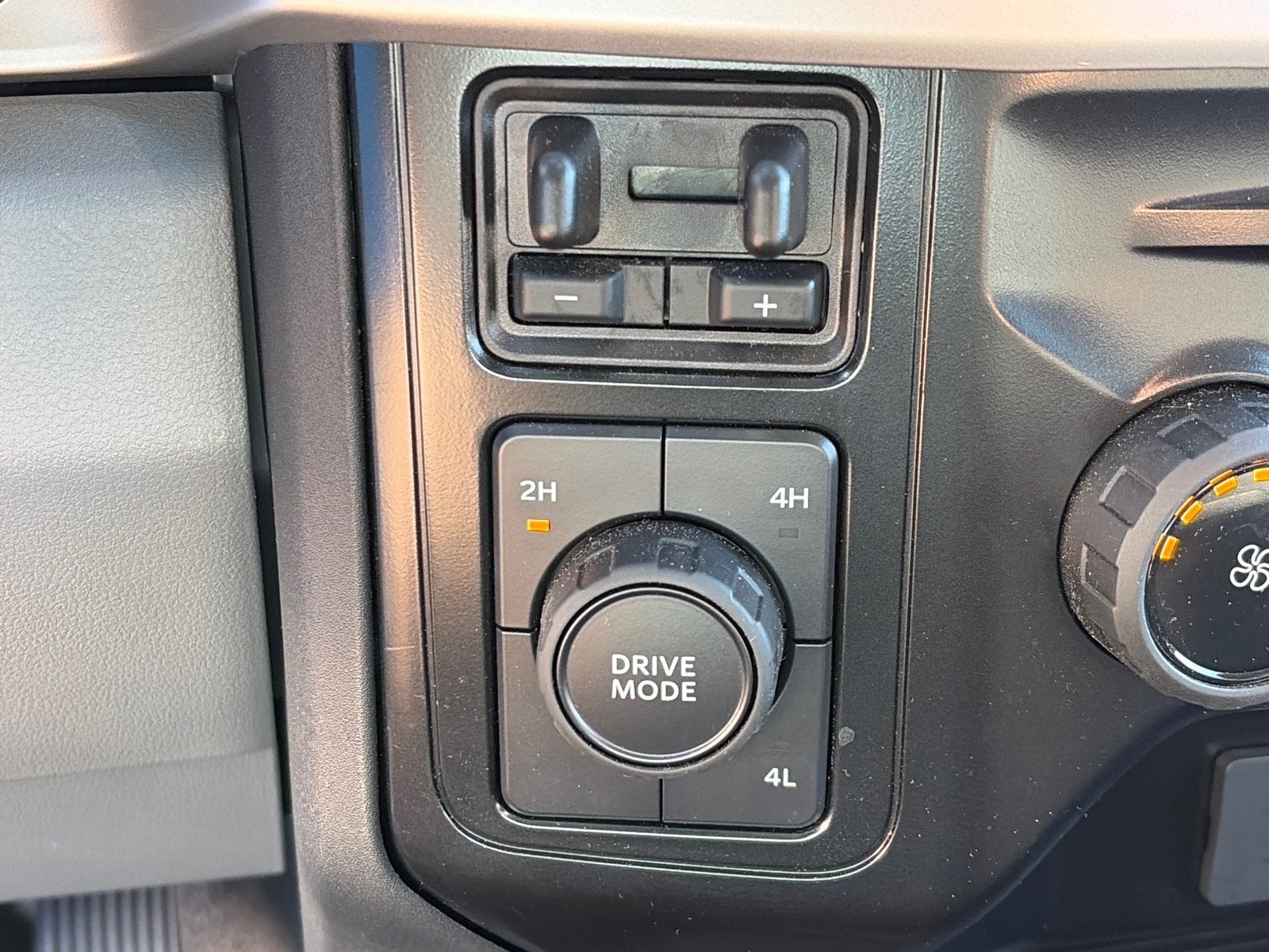 2025 Ford Super Duty F-350 DRW XL