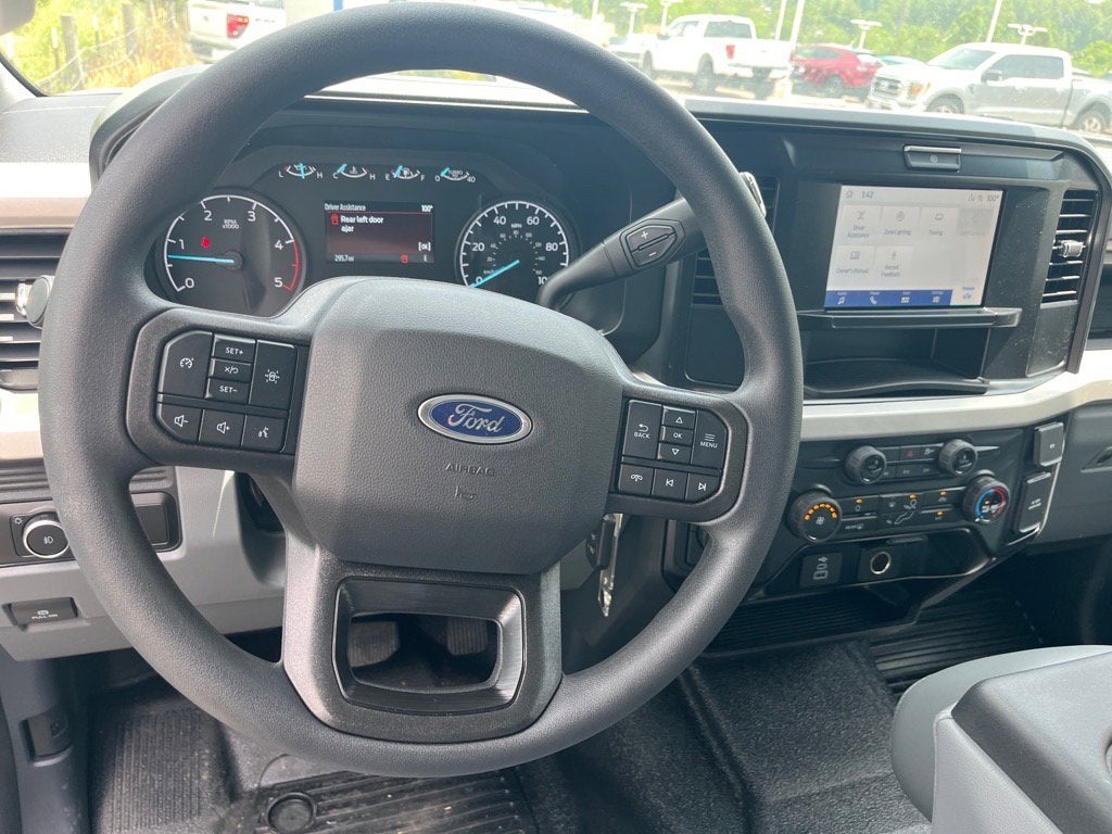 2025 Ford Super Duty F-350 DRW XL