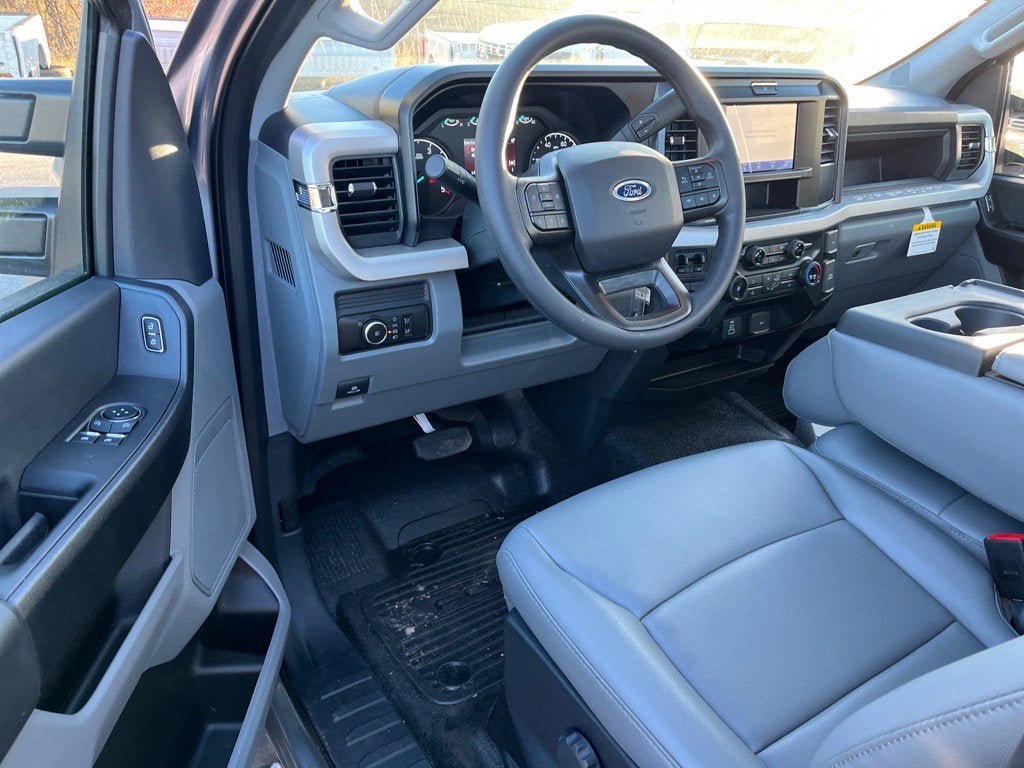 2026 Ford Super Duty F-550 DRW XL DRW