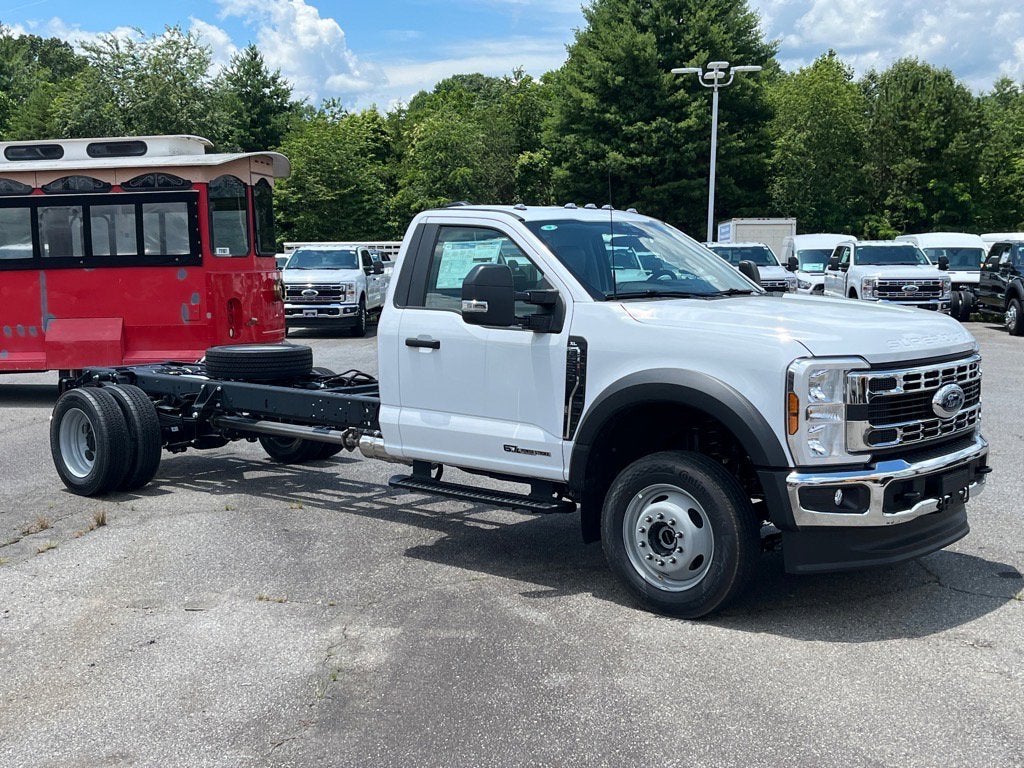 2025 Ford Super Duty F-550 DRW XL DRW