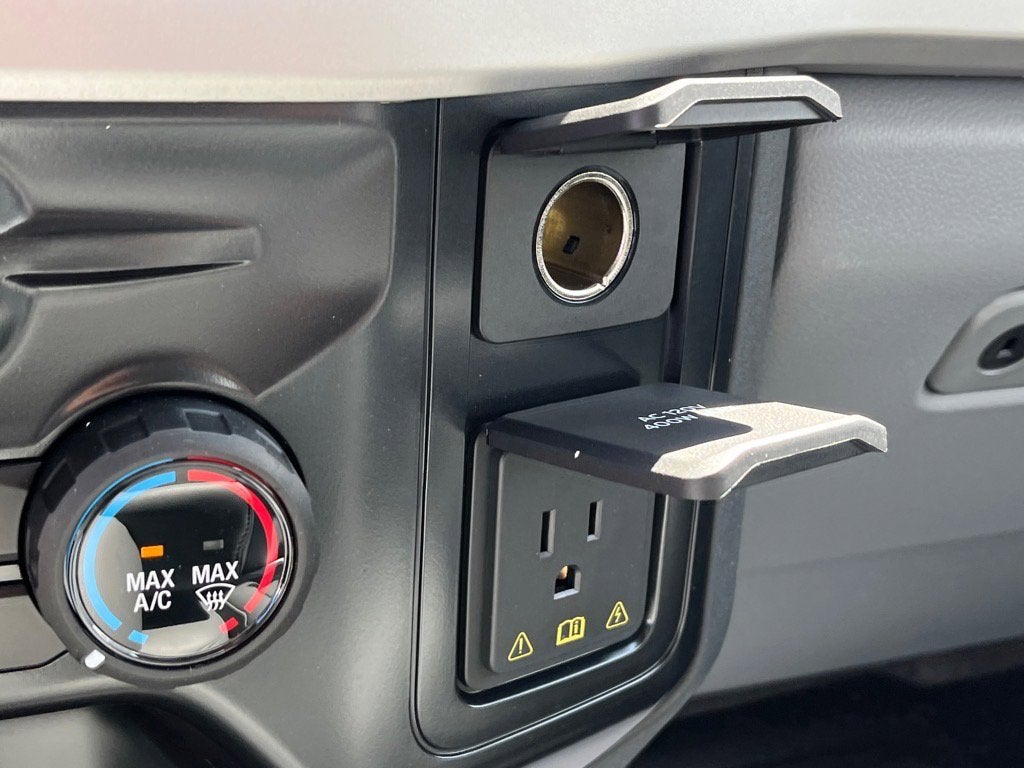 2025 Ford Super Duty F-600 DRW XL