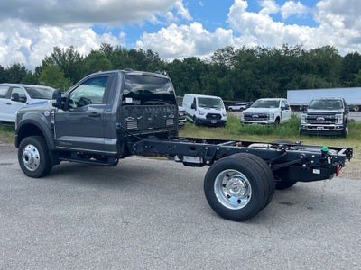 2025 Ford Super Duty F-600 DRW XLT