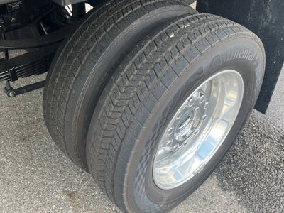 2025 Ford Super Duty F-550 DRW XLT DRW