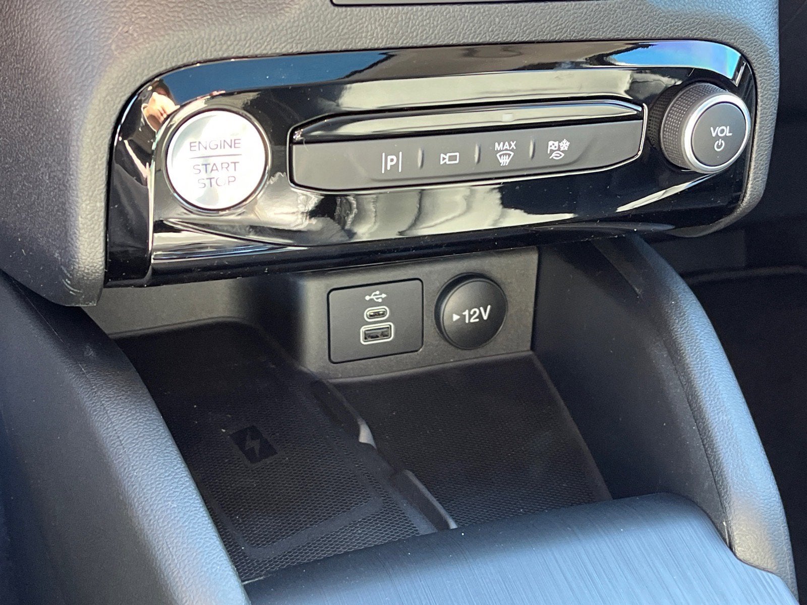 2026 Ford Escape Platinum