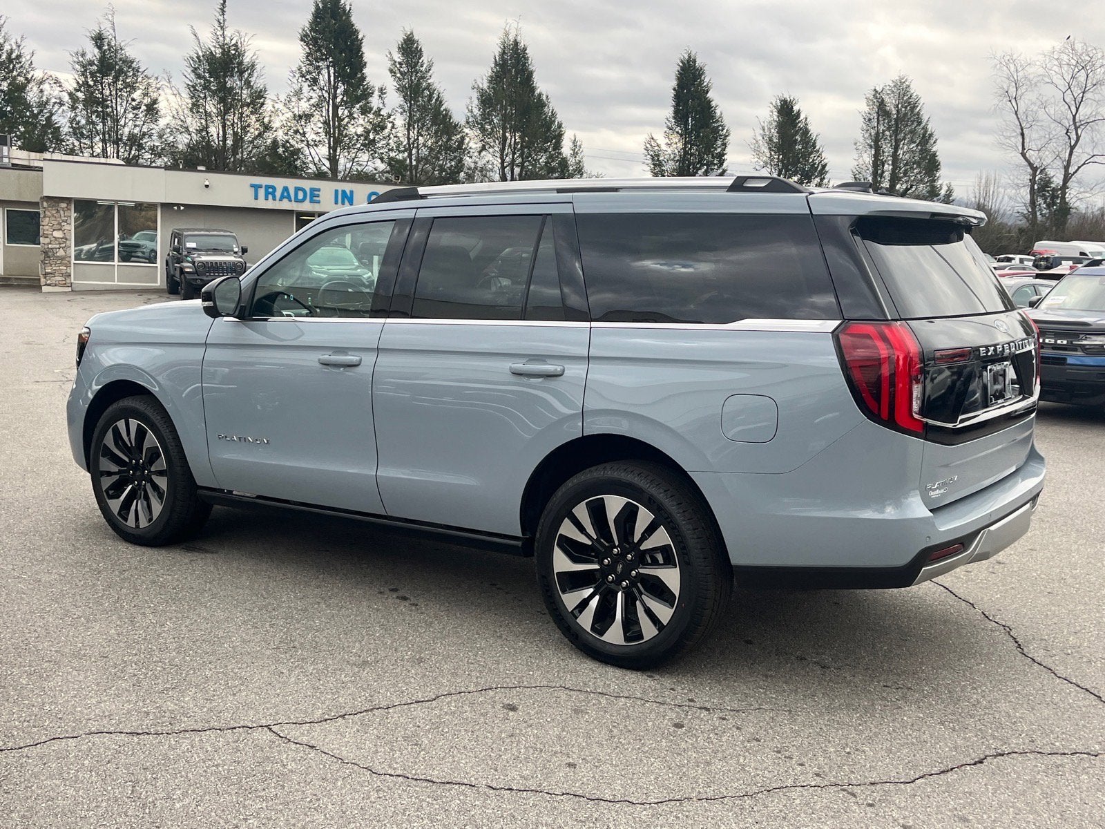 2025 Ford Expedition Platinum