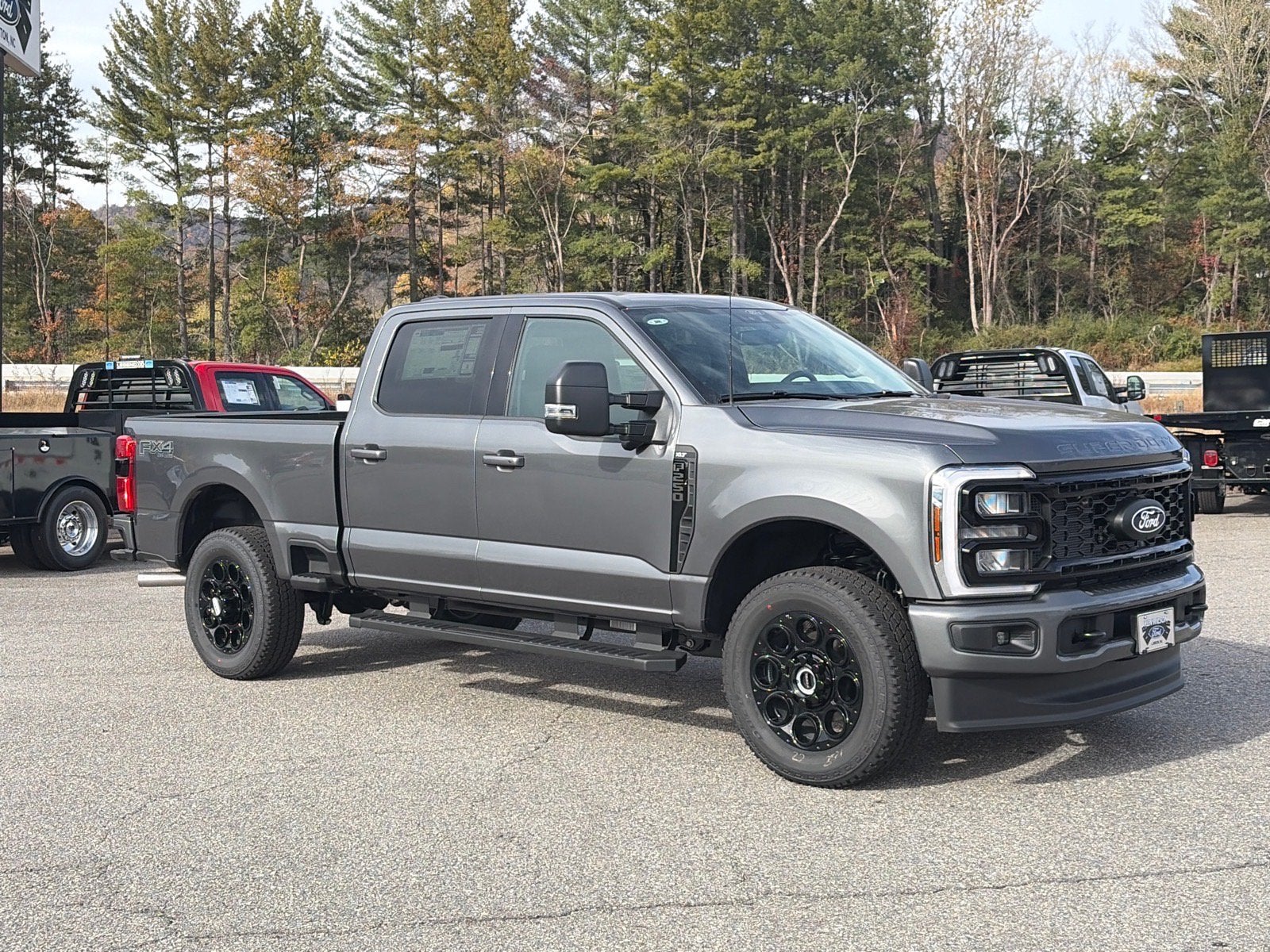 2027 Ford Super Duty F-250 SRW XLT