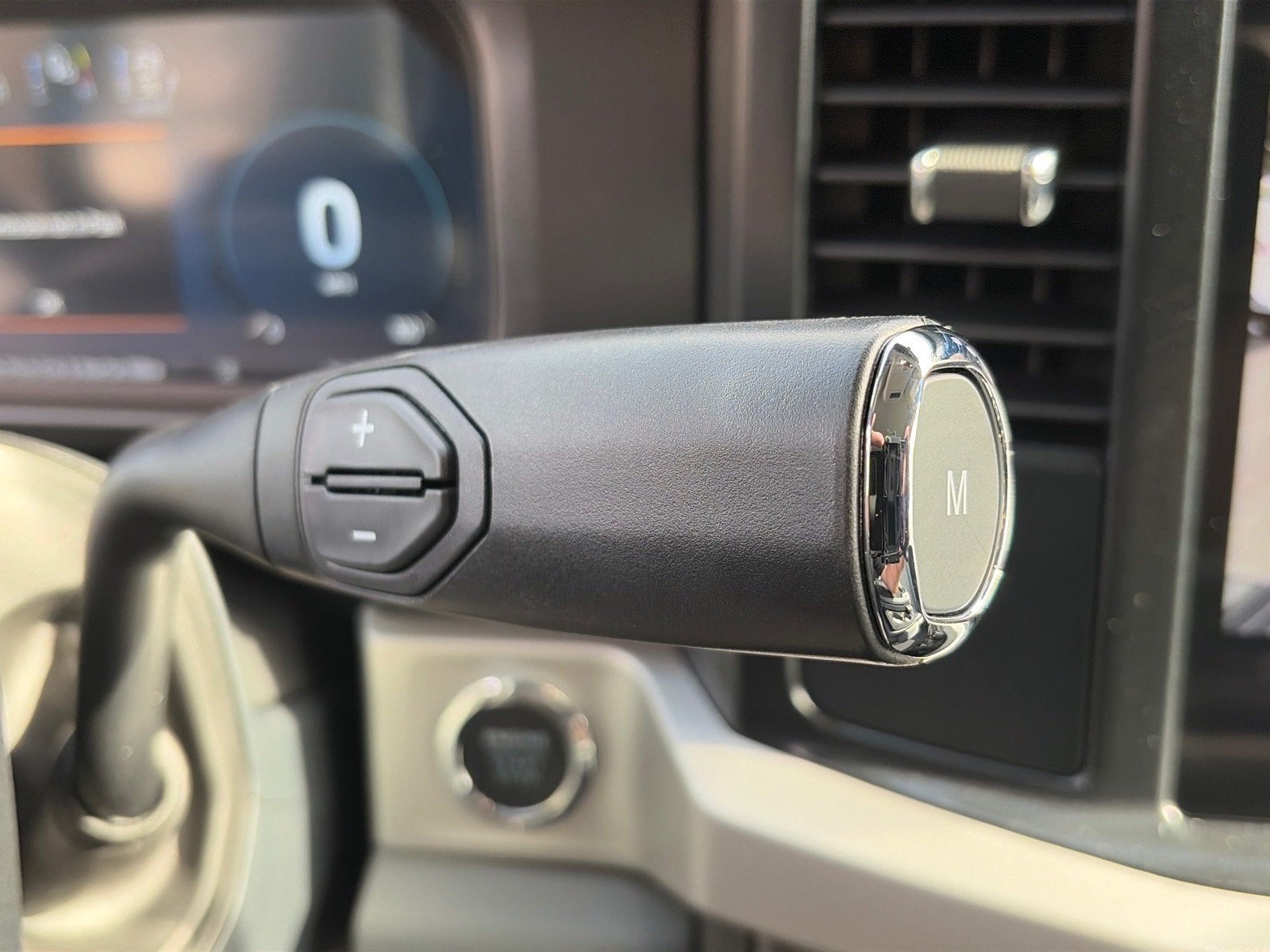2027 Ford Super Duty F-250 SRW XLT
