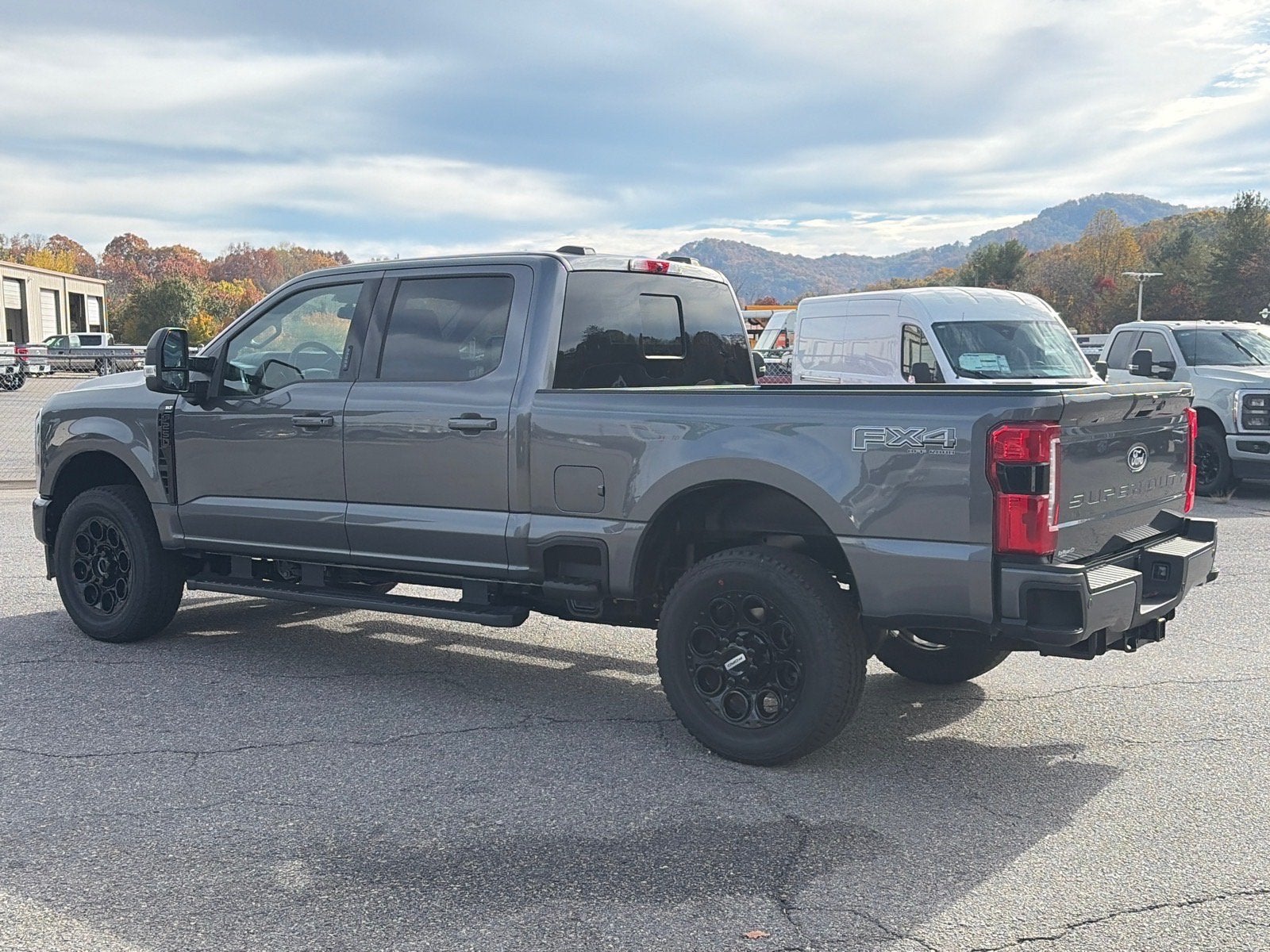 2027 Ford Super Duty F-250 SRW XLT