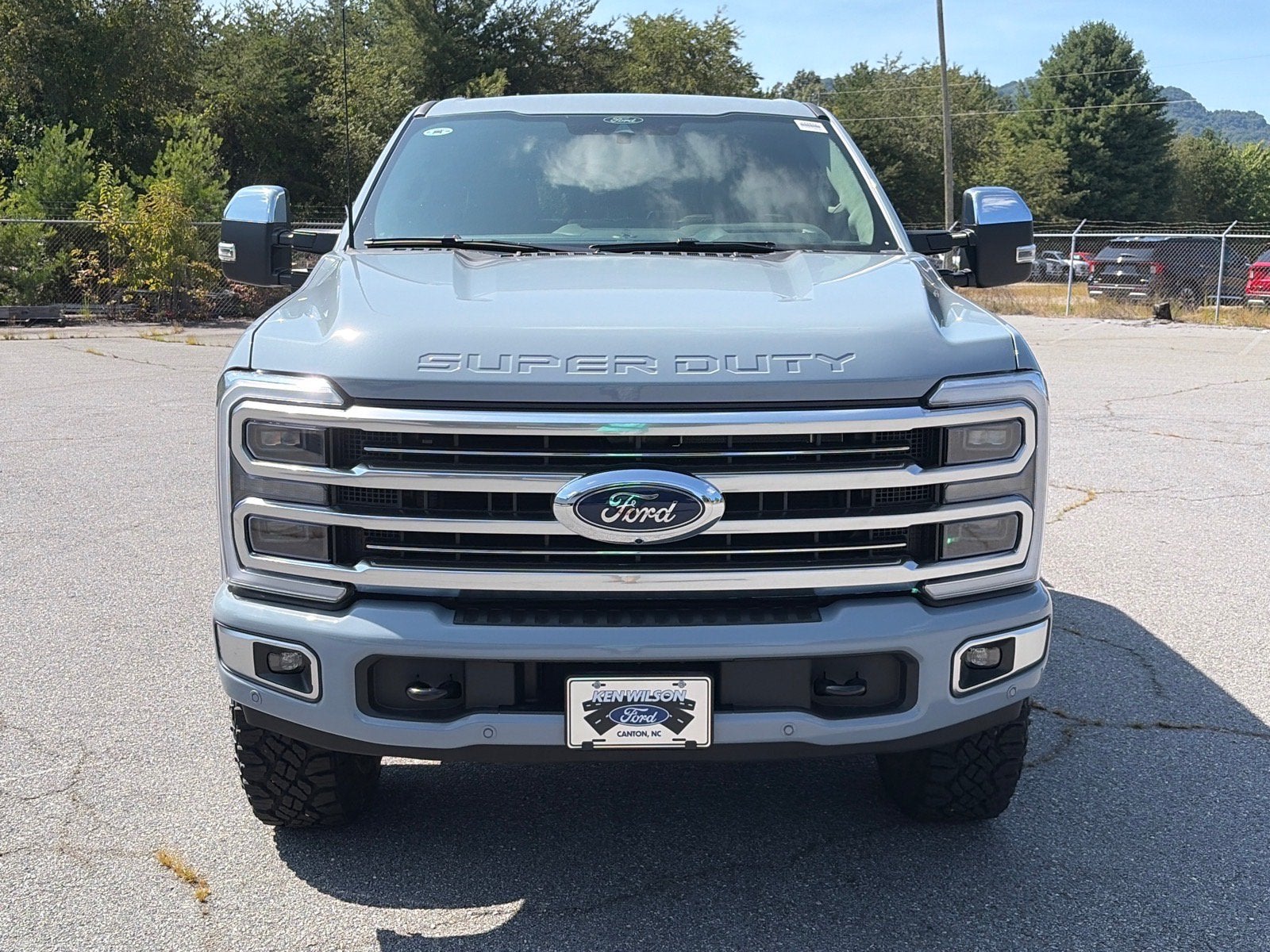 2026 Ford Super Duty F-350 SRW Platinum