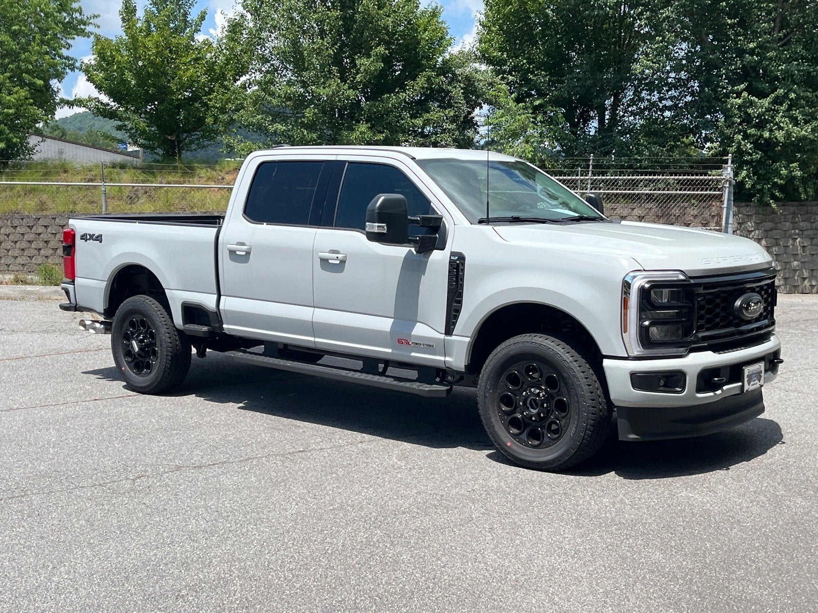 2026 Ford Super Duty F-350 SRW XLT