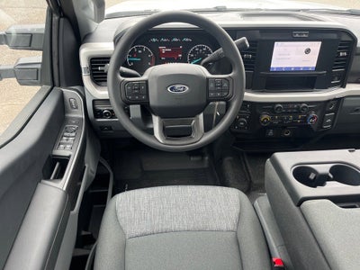 2026 Ford Super Duty F-350 SRW XLT