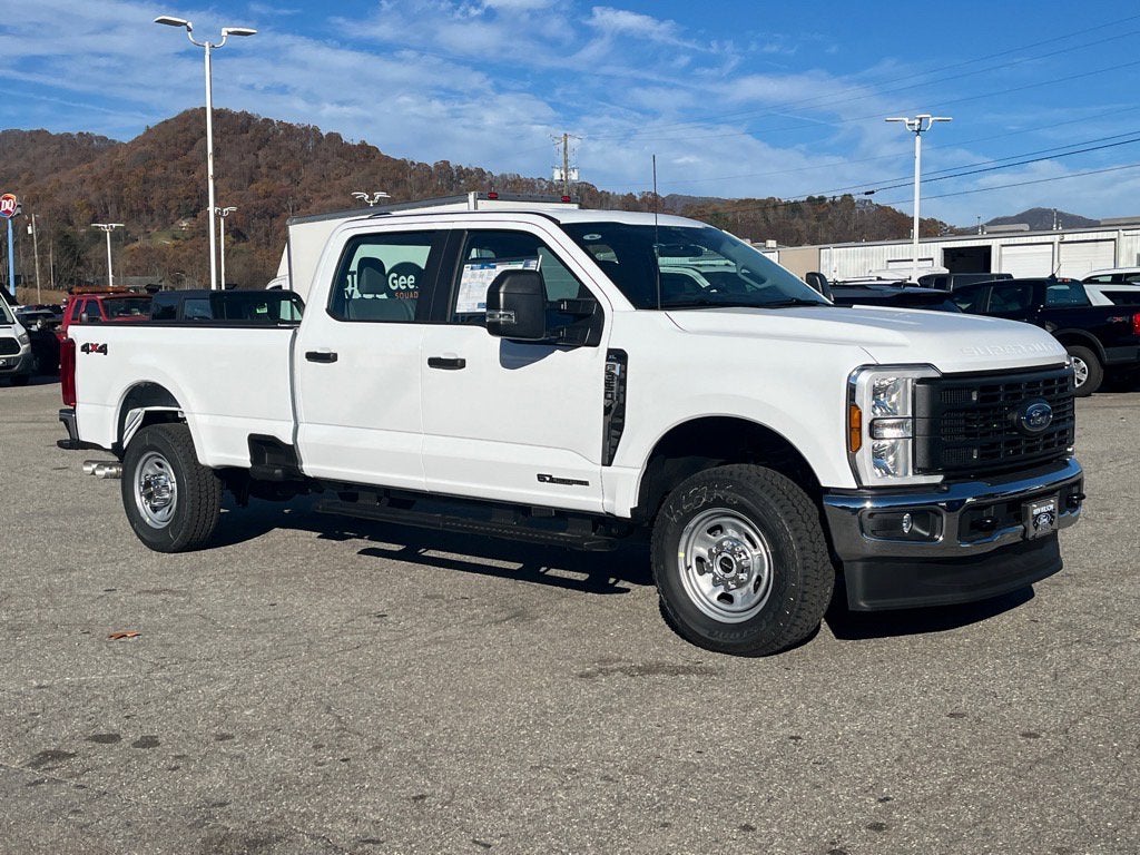 2026 Ford Super Duty F-350 SRW XL