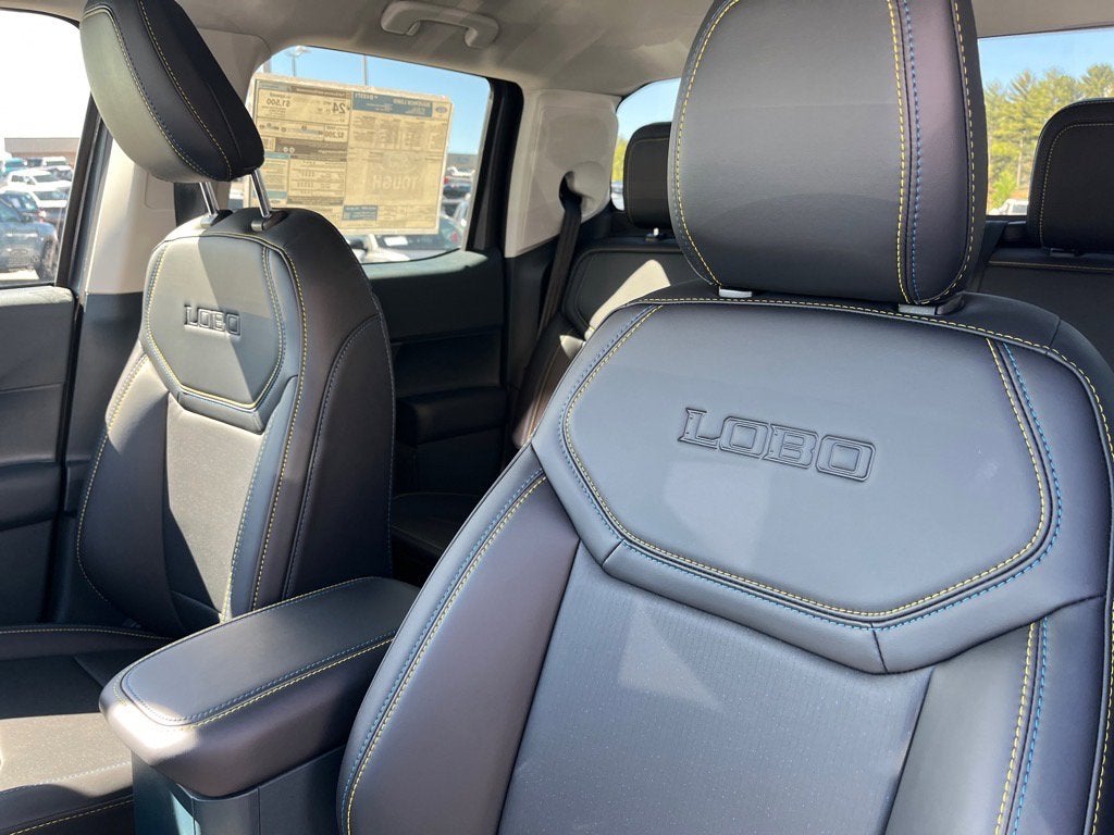 2025 Ford Maverick Lobo Standard