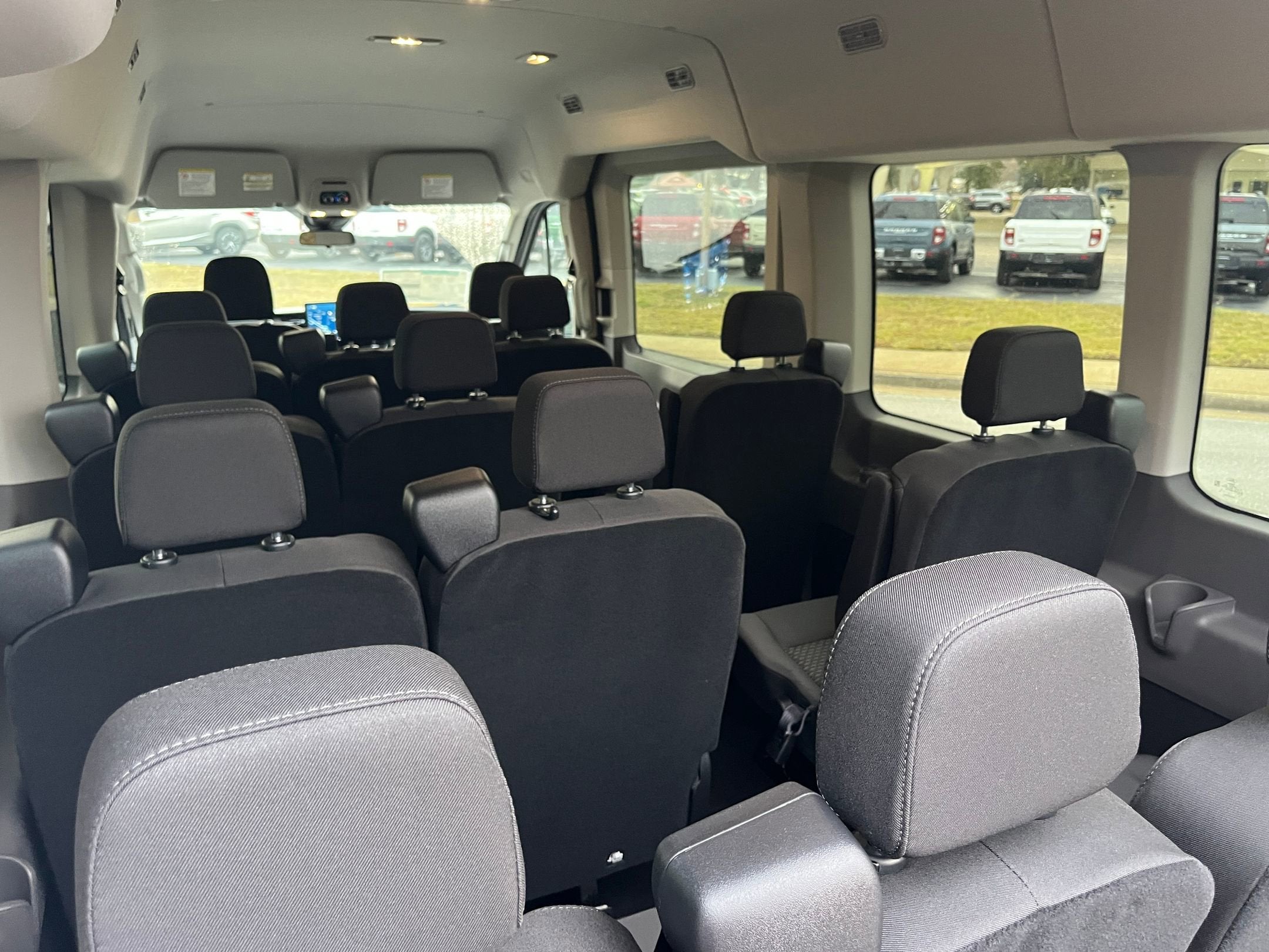 2025 Ford Transit Passenger Wagon XLT