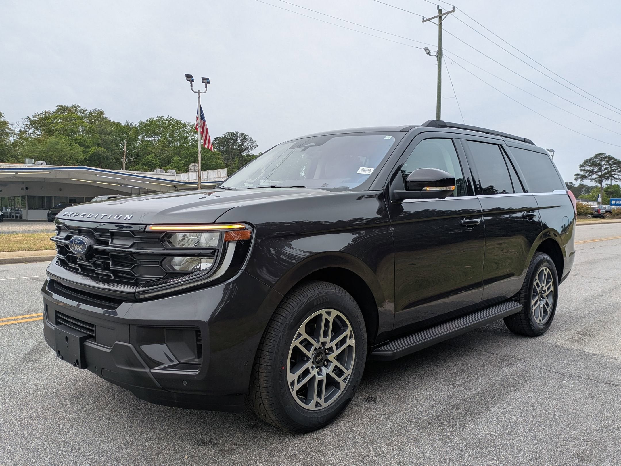 2025 Ford Expedition Active