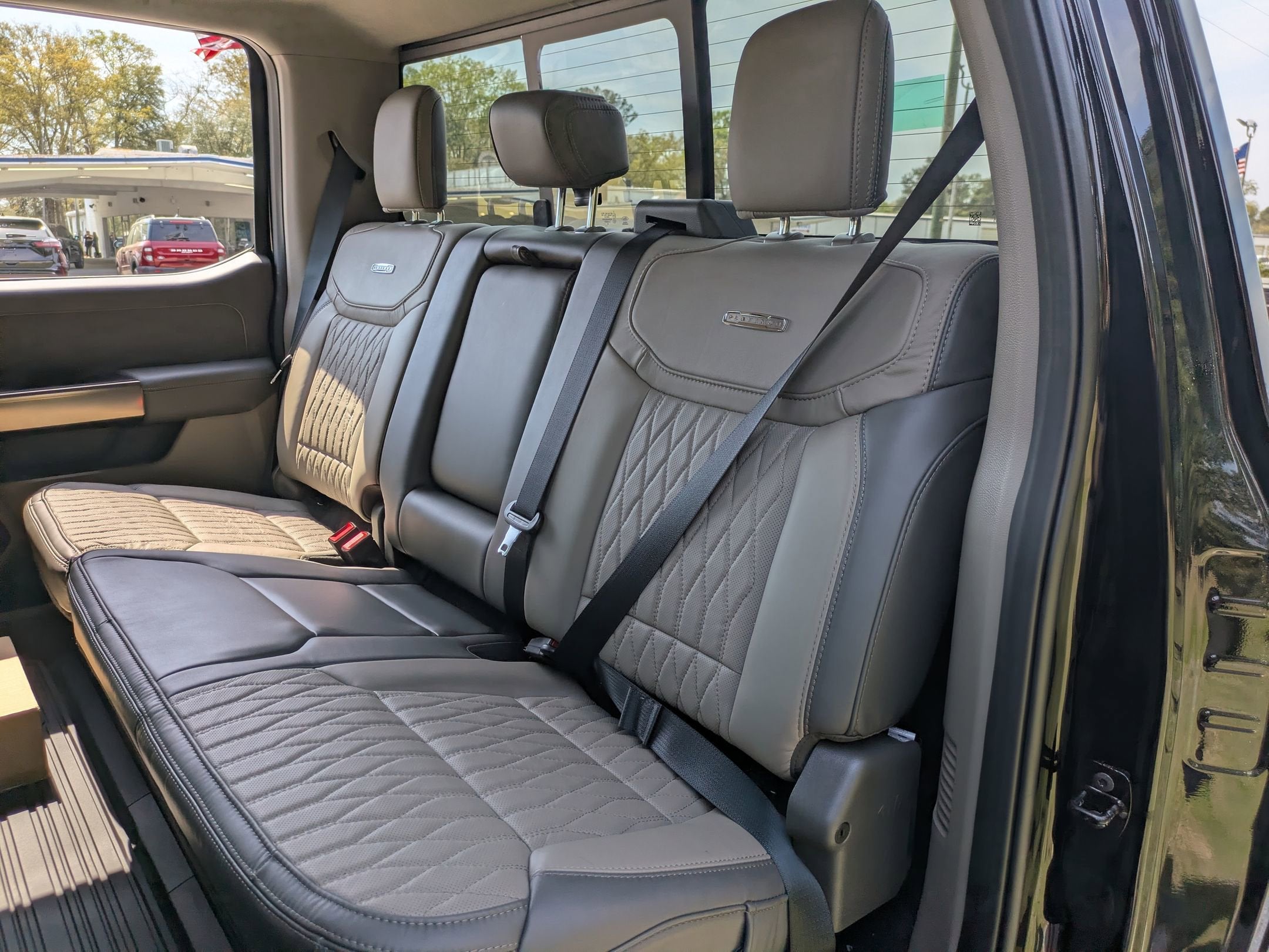 2026 Ford Super Duty F-350 SRW Platinum