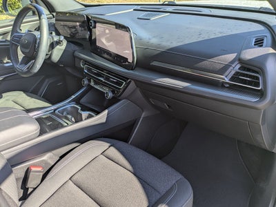 2024 Chevrolet Traverse AWD LT