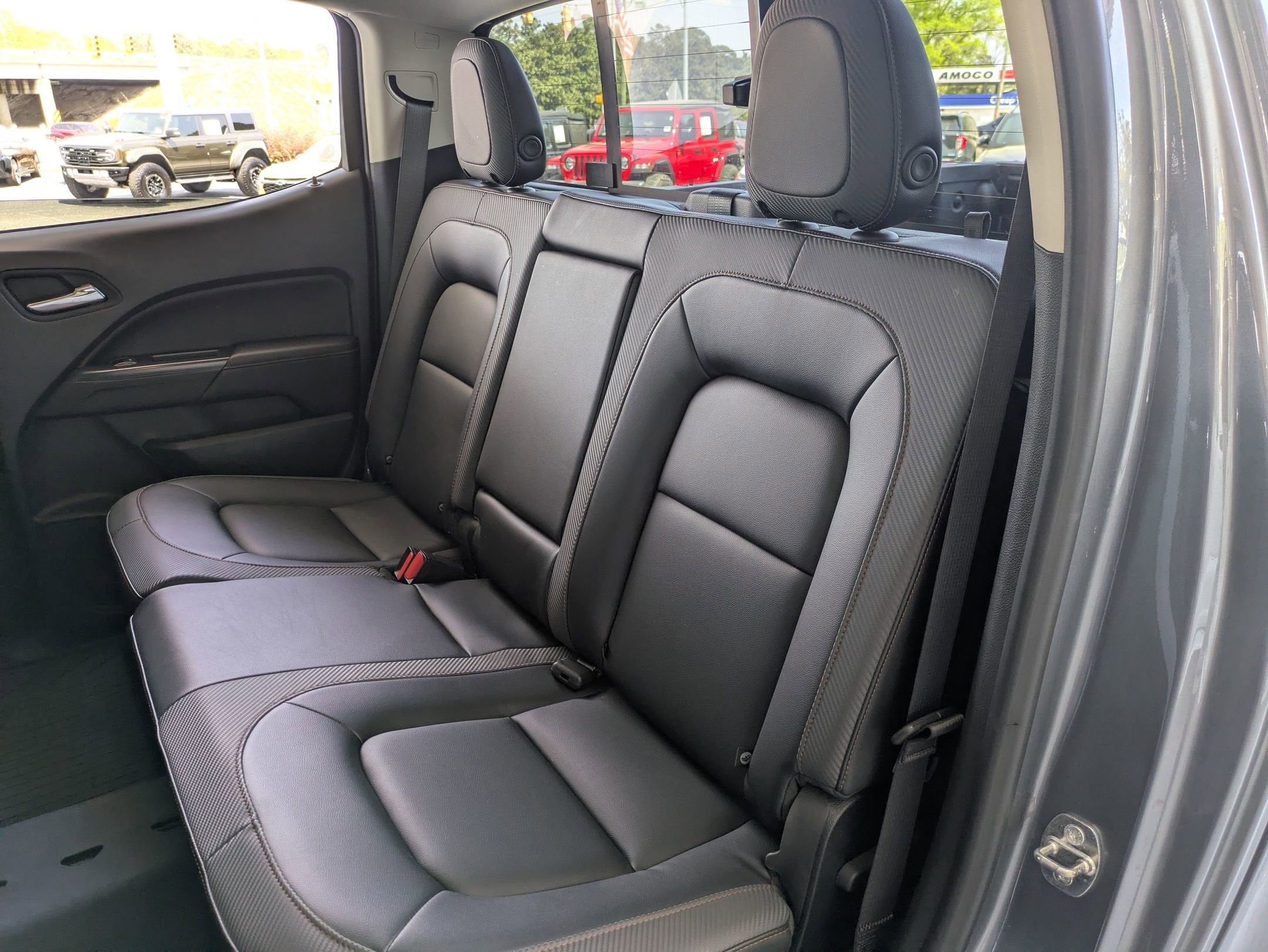 2022 GMC Canyon 4WD AT4 w/Leather