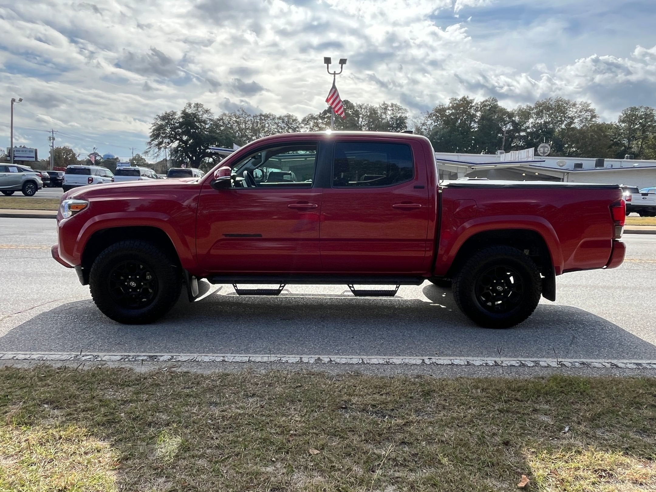 2022 Toyota Tacoma 4WD SR5