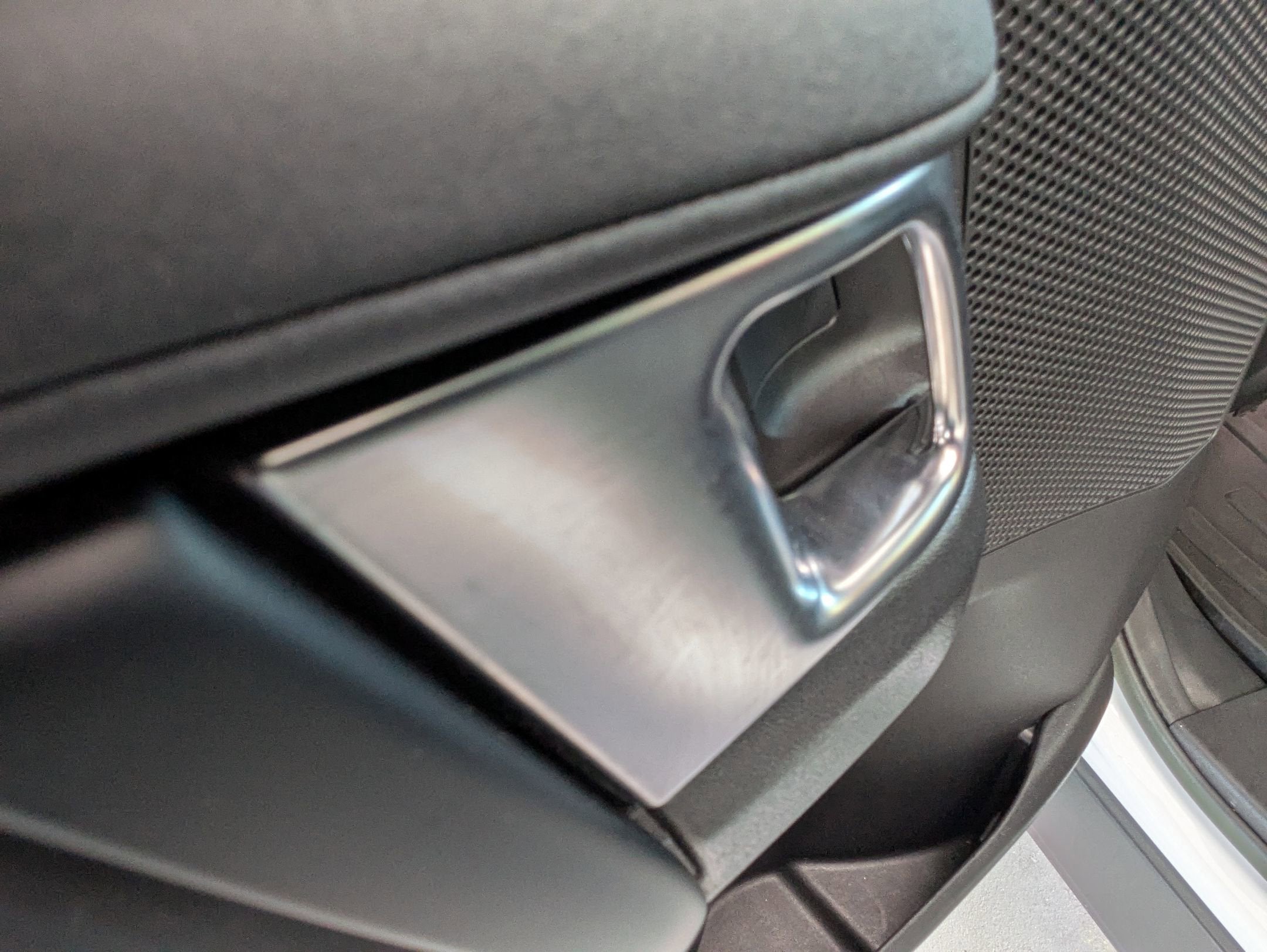 2023 Land Rover Discovery S R-Dynamic