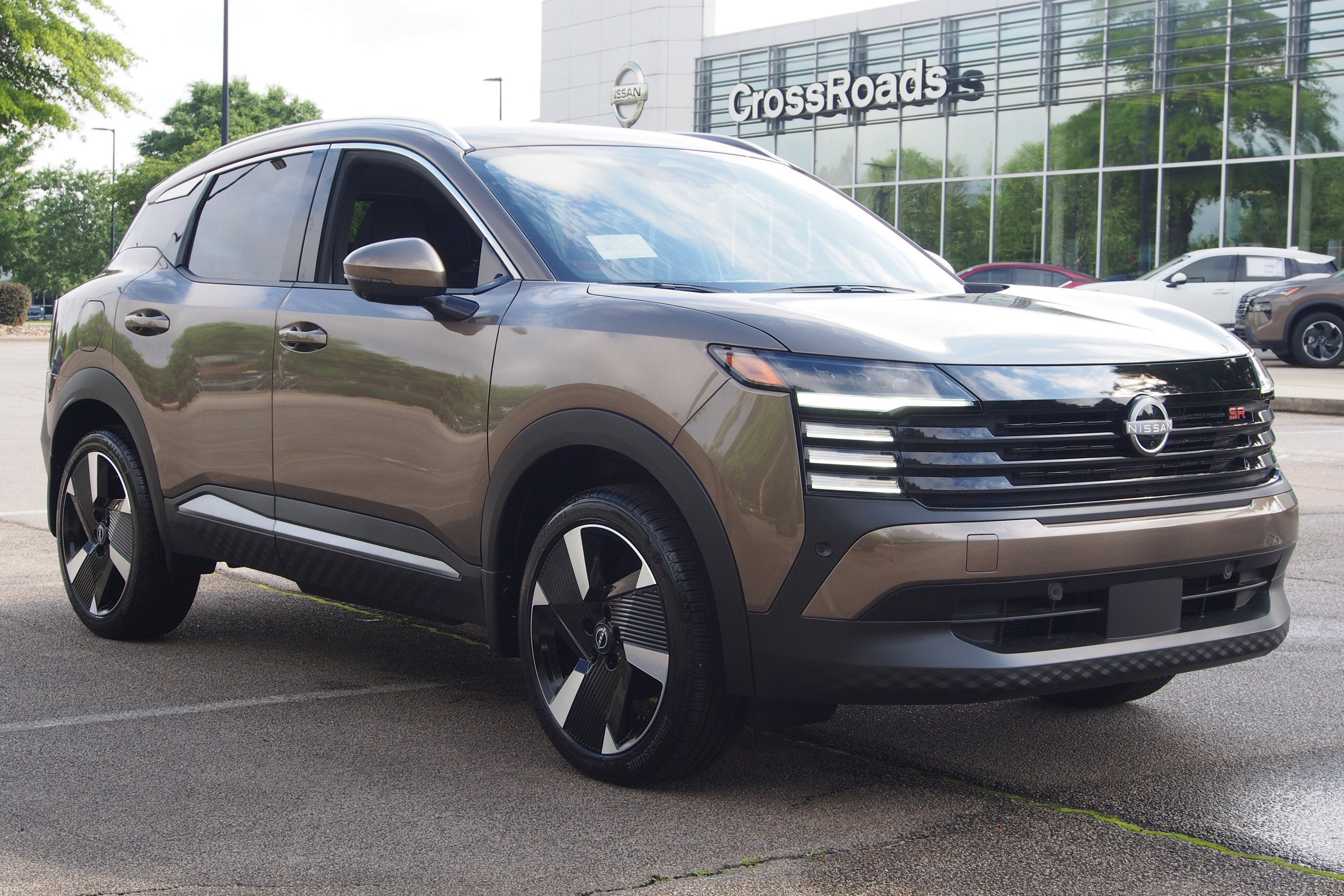 2025 Nissan Kicks SR