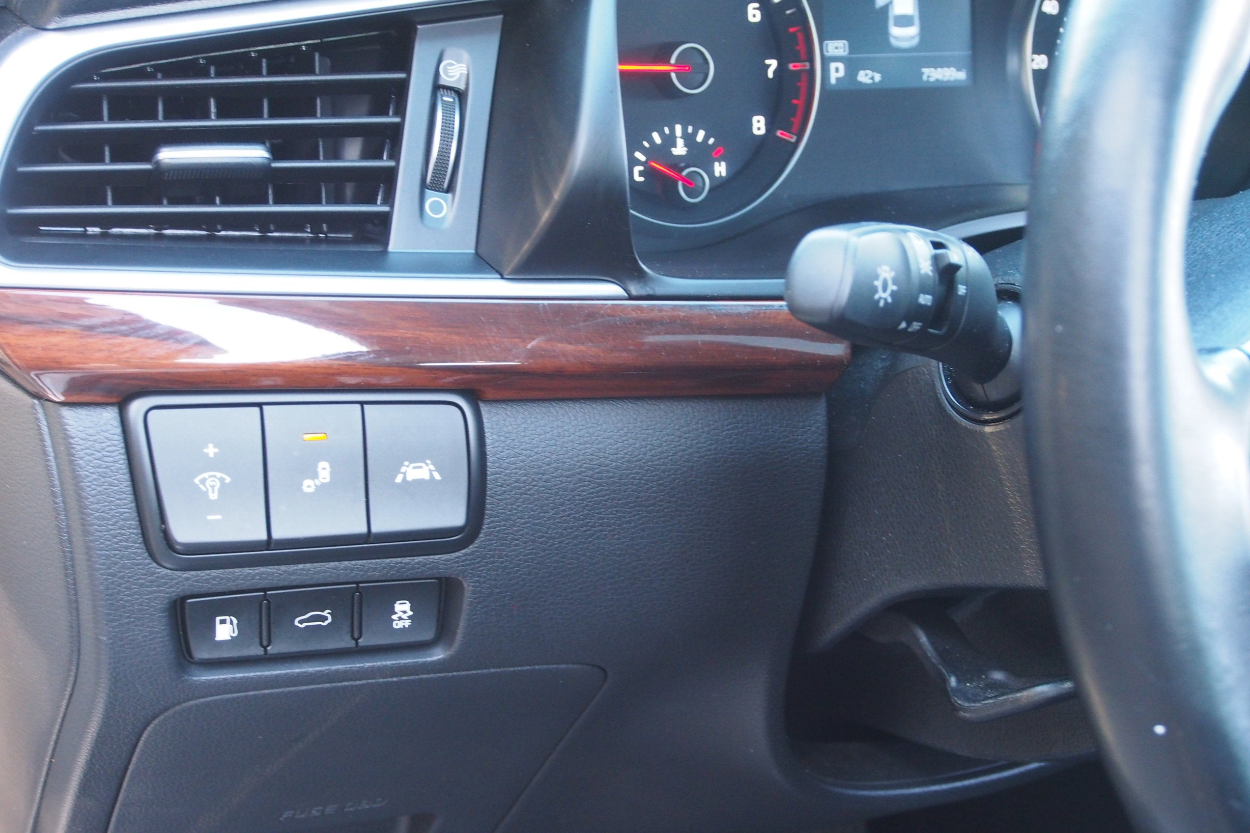 2019 Kia Cadenza Technology