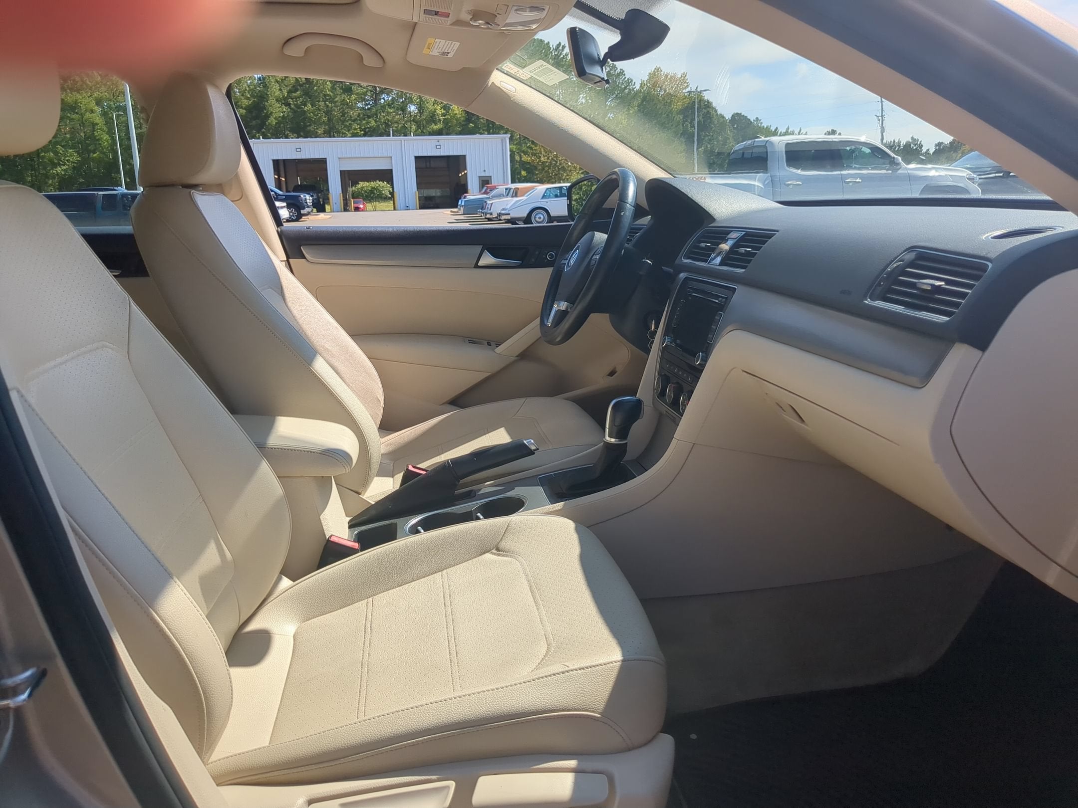2015 Volkswagen Passat 2.0L TDI SE W/SUN