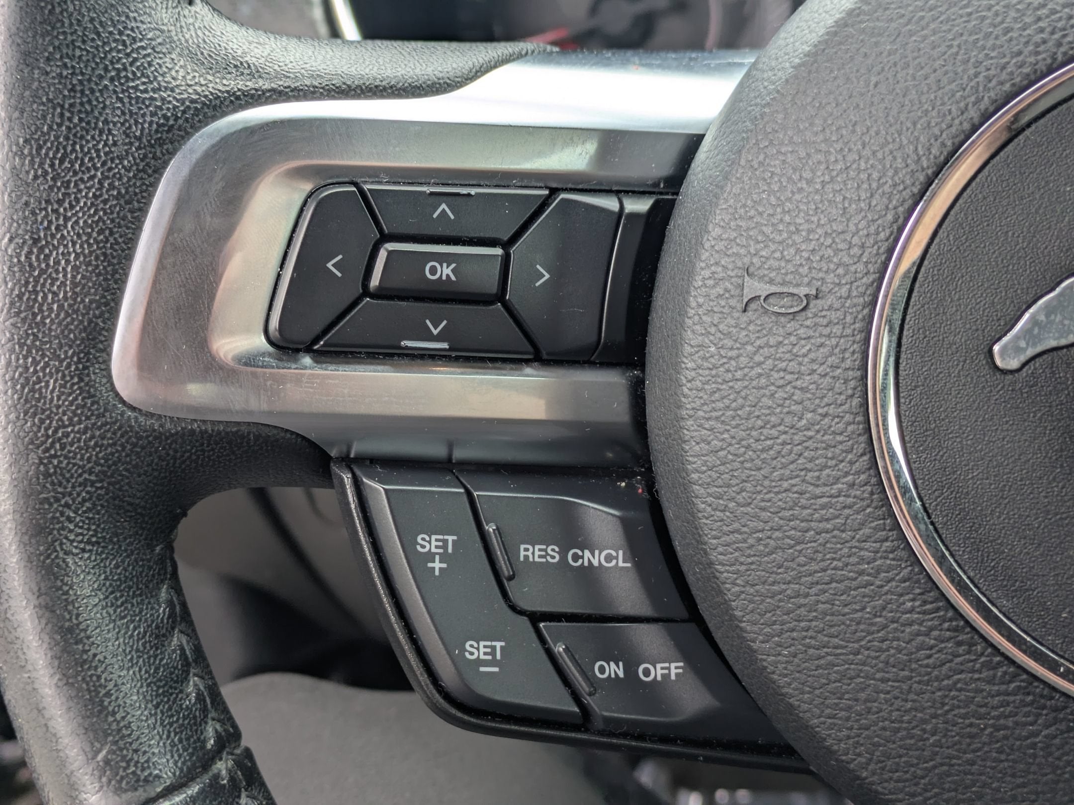 2017 Ford Mustang V6