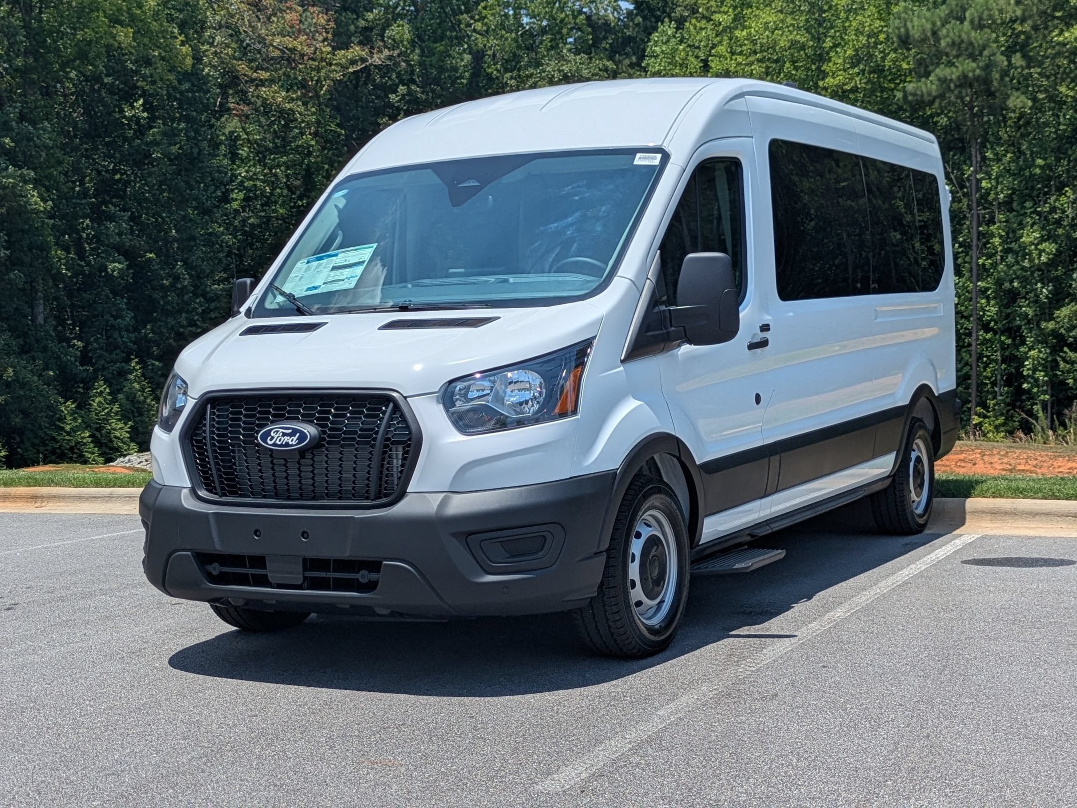 2026 Ford Transit Passenger Wagon XL