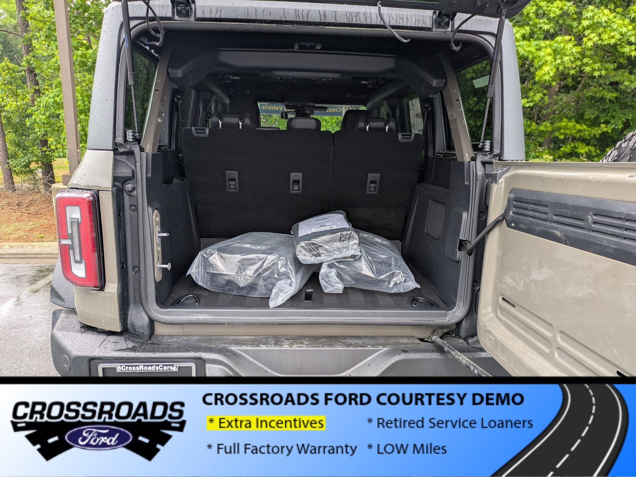 2025 Ford Bronco Outer Banks - Crossroads Courtesy Demo