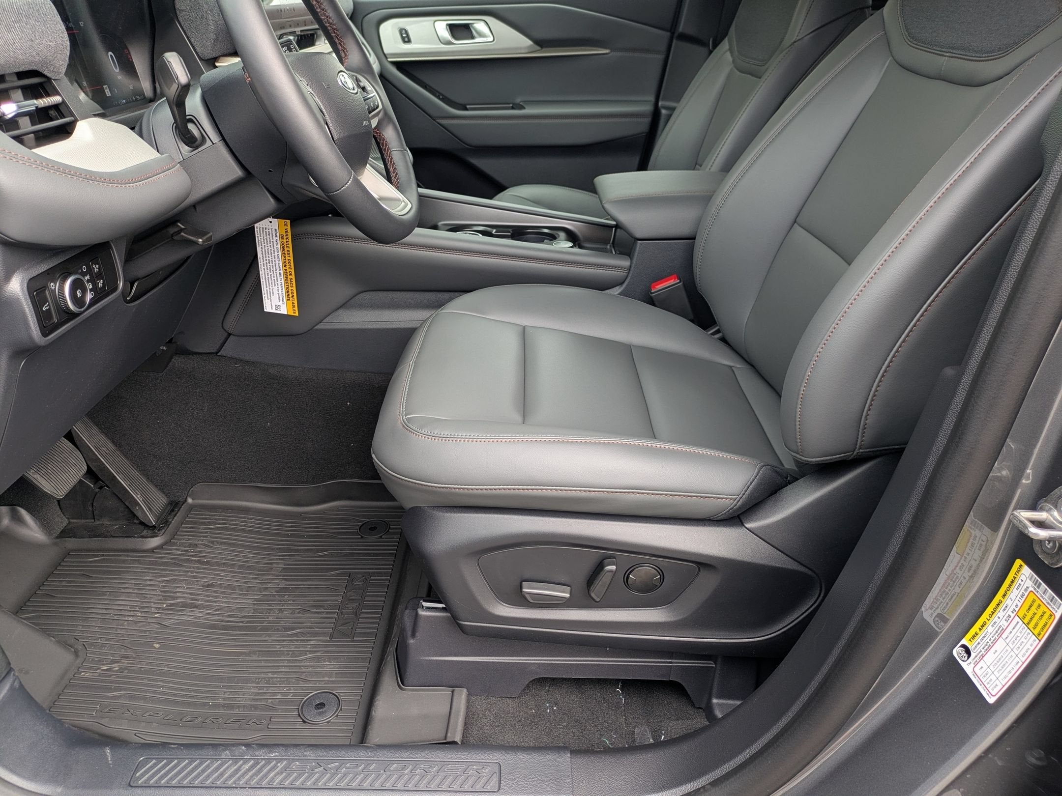 2026 Ford Explorer Active w/200A Pkg