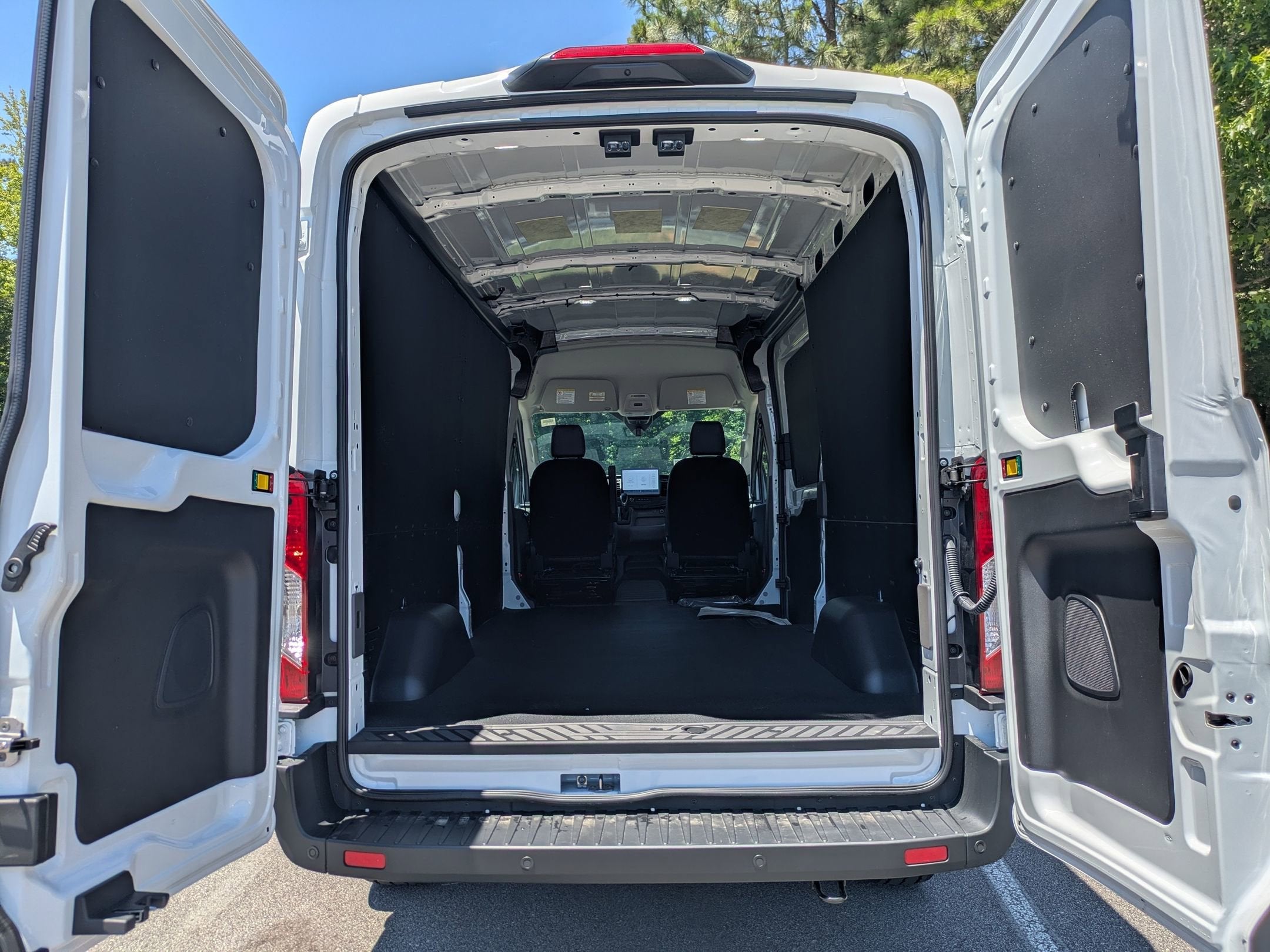 2026 Ford Transit Cargo Van Base