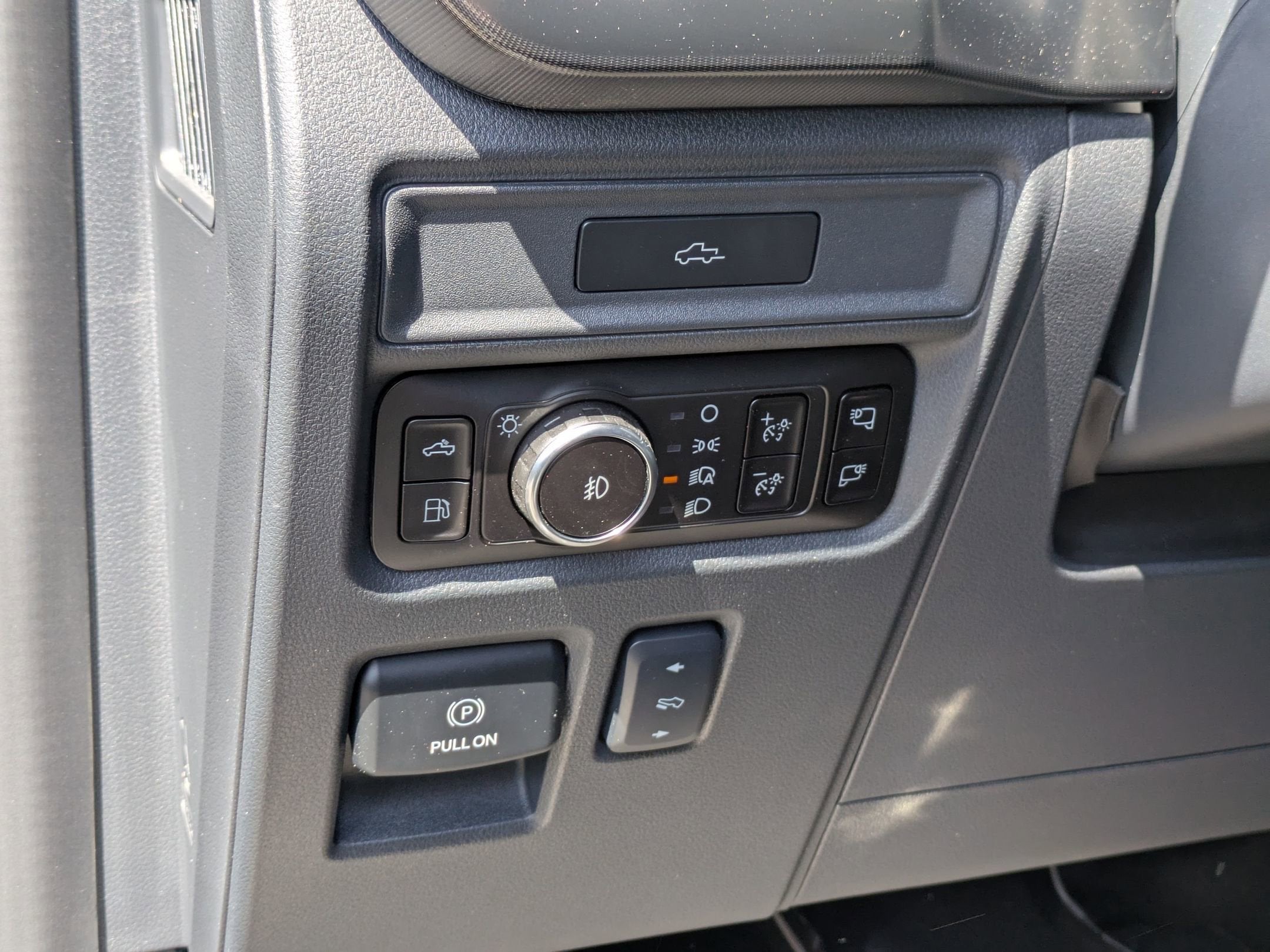 2026 Ford F-150 Platinum - Crossroads Courtesy Demo