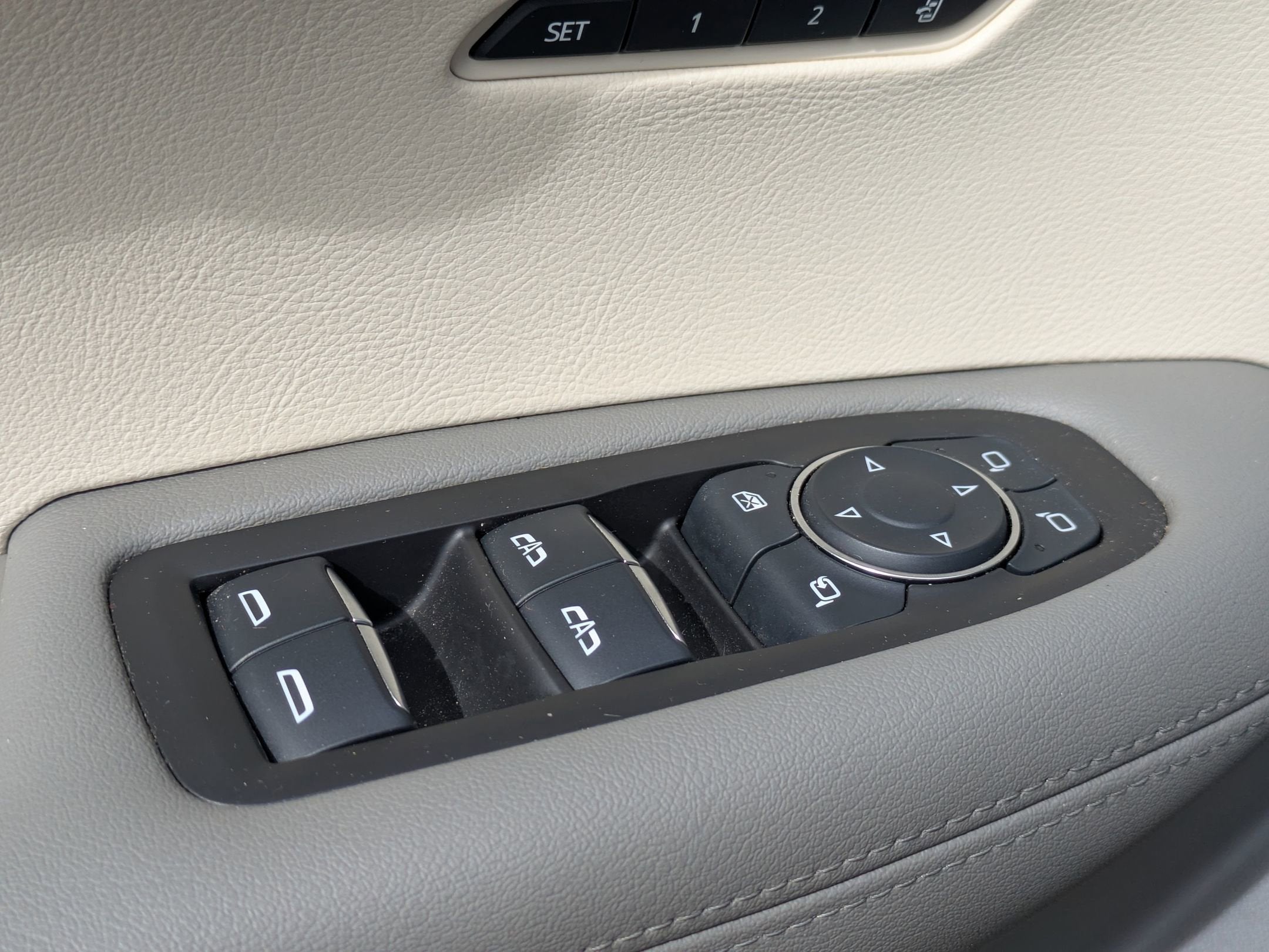 2023 Cadillac XT6 FWD Premium Luxury